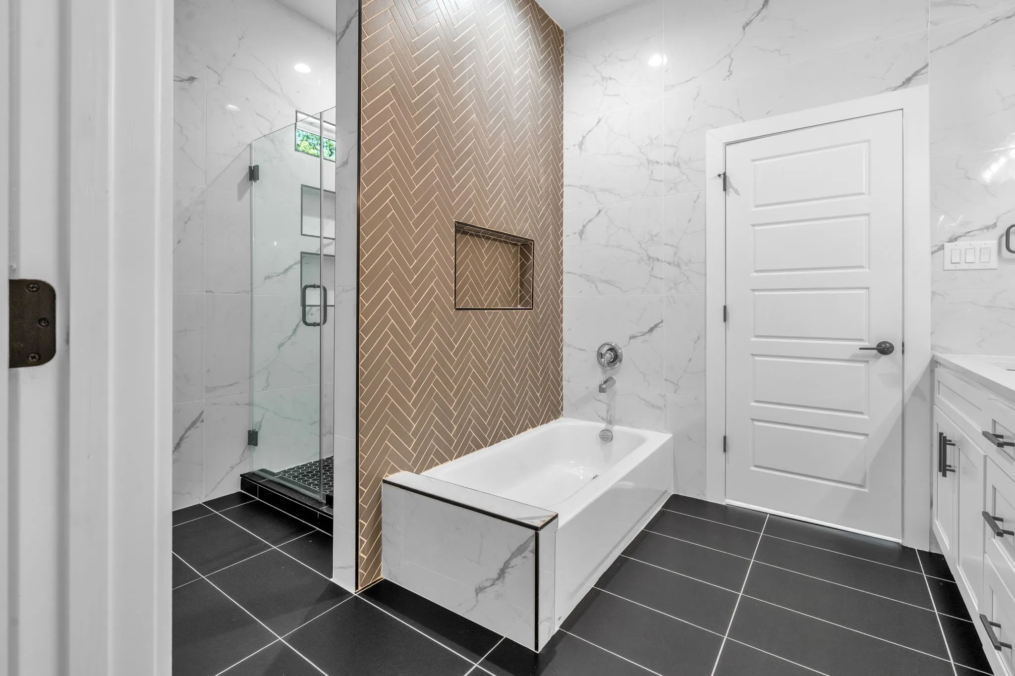 Single Family Residence For Sale in Dallas County , 2731 Maurine F. Bailey Way, Dallas, Texas 75215, 3 Bedroom, 3 Bathroom, 2 Garage spaces, 1,650 Sqft, built in 2023, mls#21397668, Real Estate Agent in Dallas, Homes For Sale in Dallas county, Homes For Sale in Dallas, Realtor in Dallas Texas, Real Estate Brokerage Independent Realty Texas, Luminita Cordes Realtor