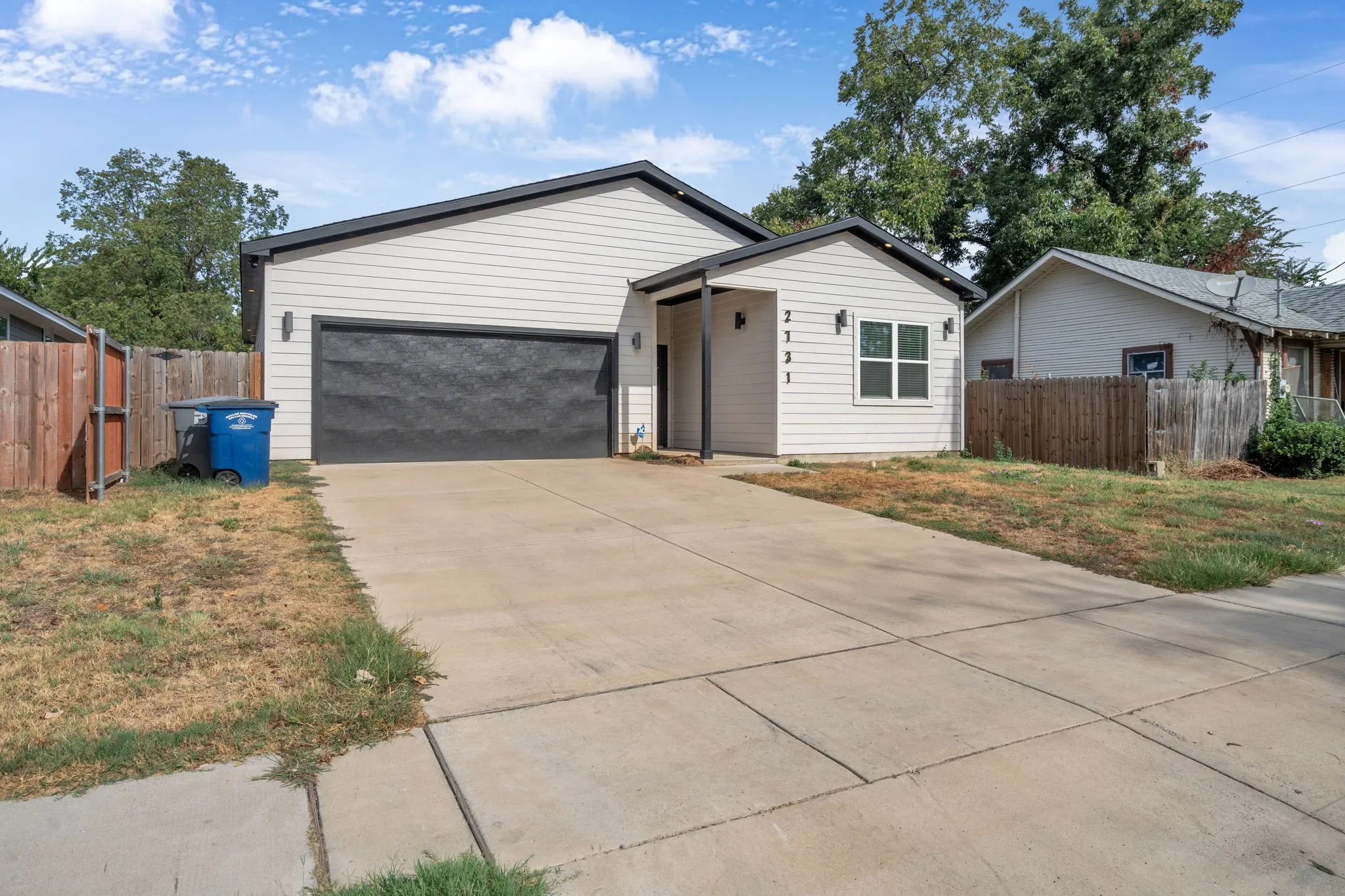 Single Family Residence For Sale in Dallas County , 2731 Maurine F. Bailey Way, Dallas, Texas 75215, 3 Bedroom, 3 Bathroom, 2 Garage spaces, 1,650 Sqft, built in 2023, mls#21397668, Real Estate Agent in Dallas, Homes For Sale in Dallas county, Homes For Sale in Dallas, Realtor in Dallas Texas, Real Estate Brokerage Independent Realty Texas, Luminita Cordes Realtor