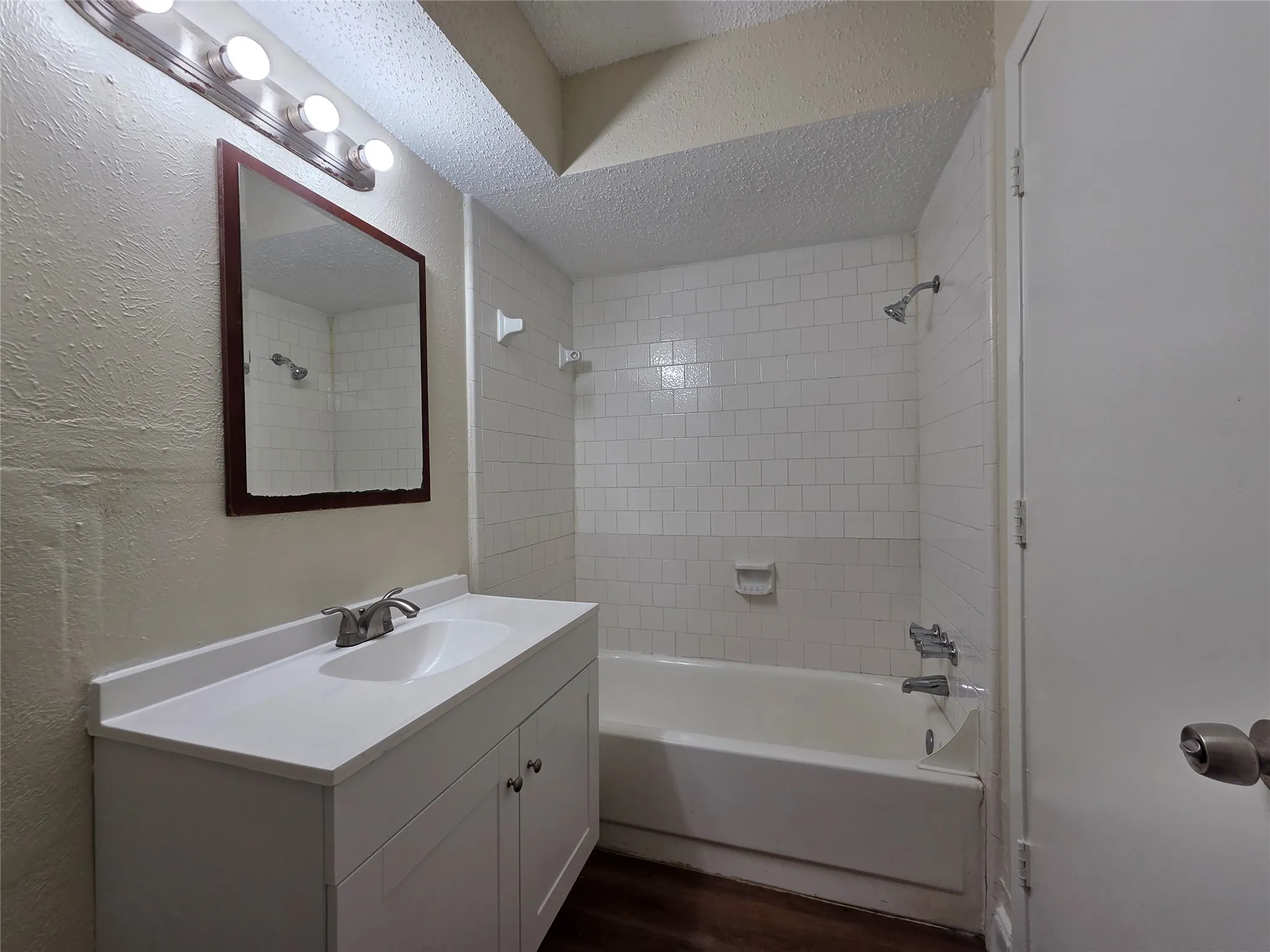 Duplex For Rent in Dallas County , 506 E Simonds Road, Seagoville, Texas 75159, 2 Bedroom, 1 Bathroom, Garage spaces, 912 Sqft, built in 1980, mls#21397594, Real Estate Agent in Seagoville, Homes For Rent in Dallas county, Homes For Rent in Seagoville, Realtor in Seagoville Texas, Real Estate Brokerage Independent Realty Texas, Luminita Cordes Realtor