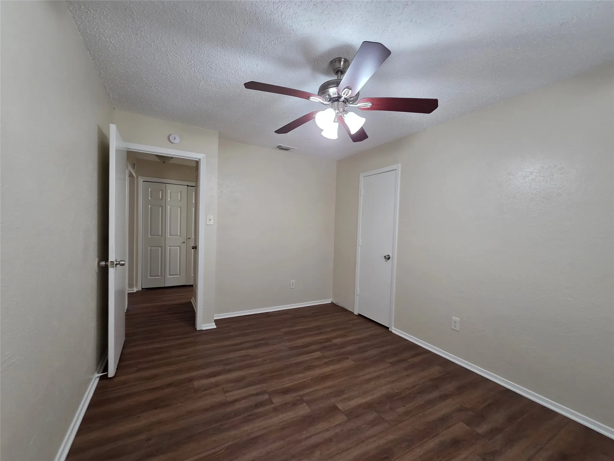 Duplex For Rent in Dallas County , 506 E Simonds Road, Seagoville, Texas 75159, 2 Bedroom, 1 Bathroom, Garage spaces, 912 Sqft, built in 1980, mls#21397594, Real Estate Agent in Seagoville, Homes For Rent in Dallas county, Homes For Rent in Seagoville, Realtor in Seagoville Texas, Real Estate Brokerage Independent Realty Texas, Luminita Cordes Realtor