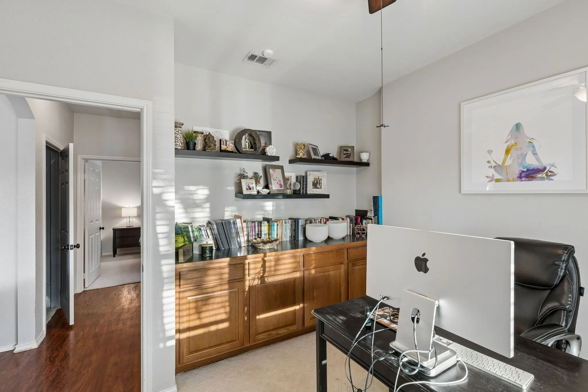 Single Family Residence For Sale in Tarrant County , 10404 Bear Creek Trail, Fort Worth, Texas 76244, 4 Bedroom, 3 Bathroom, 2 Garage spaces, 2,264 Sqft, built in 2004, mls#21398024, Real Estate Agent in Fort Worth, Homes For Sale in Tarrant county, Homes For Sale in Fort Worth, Realtor in Fort Worth Texas, Real Estate Brokerage Independent Realty Texas, Luminita Cordes Realtor