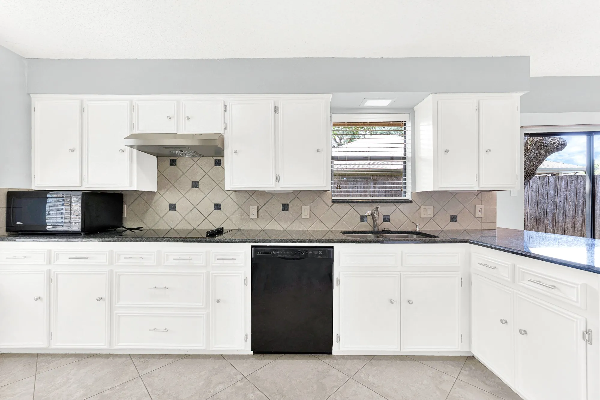 Single Family Residence For Rent in Collin County , 4109 WHIPPOORWILL Lane, Plano, Texas 75093, 4 Bedroom, 3 Bathroom, 2 Garage spaces, 2,612 Sqft, built in 1982, mls#21396507, Real Estate Agent in Plano, Homes For Rent in Collin county, Homes For Rent in Plano, Realtor in Plano Texas, Real Estate Brokerage Independent Realty Texas, Luminita Cordes Realtor