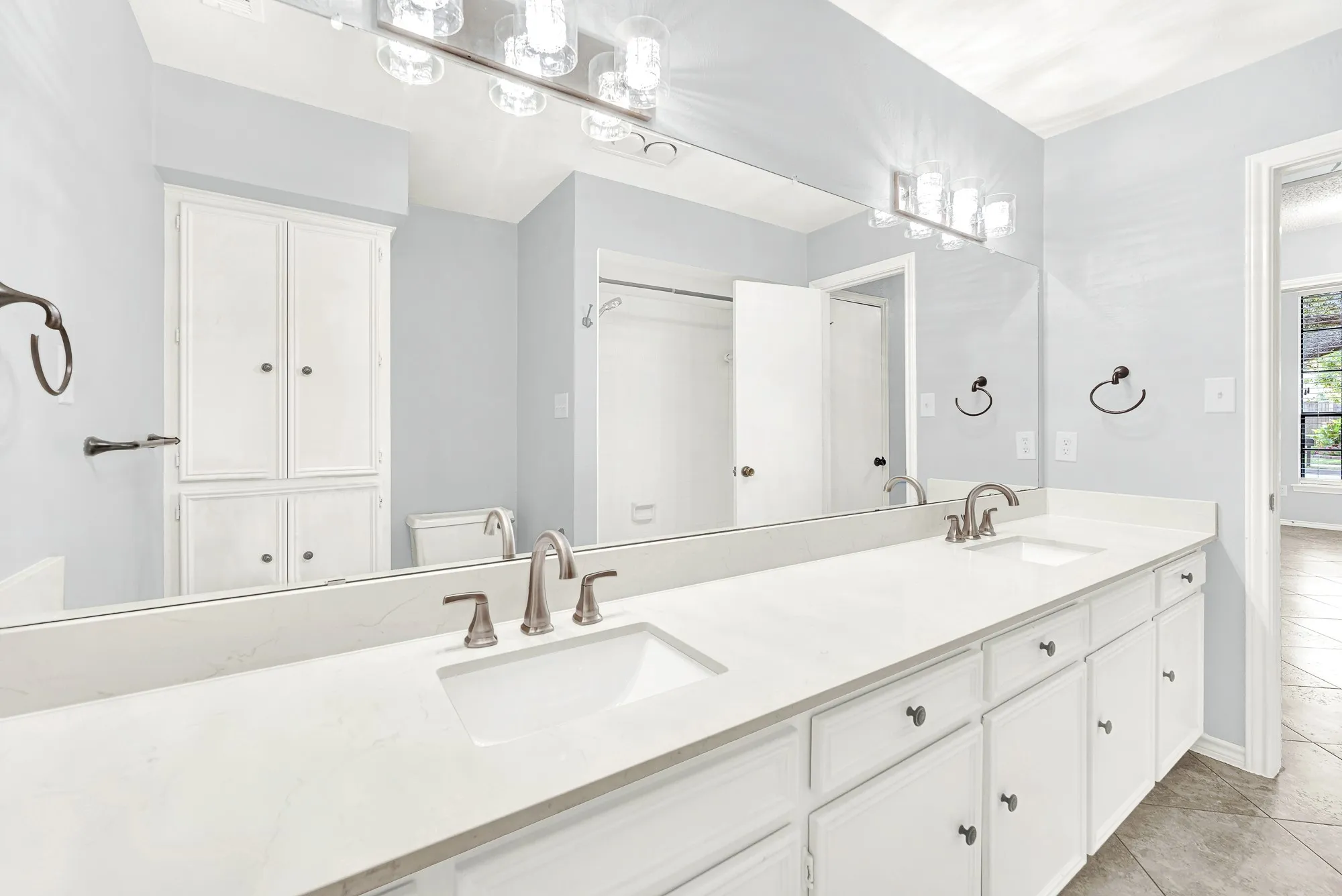 Single Family Residence For Rent in Collin County , 4109 WHIPPOORWILL Lane, Plano, Texas 75093, 4 Bedroom, 3 Bathroom, 2 Garage spaces, 2,612 Sqft, built in 1982, mls#21396507, Real Estate Agent in Plano, Homes For Rent in Collin county, Homes For Rent in Plano, Realtor in Plano Texas, Real Estate Brokerage Independent Realty Texas, Luminita Cordes Realtor