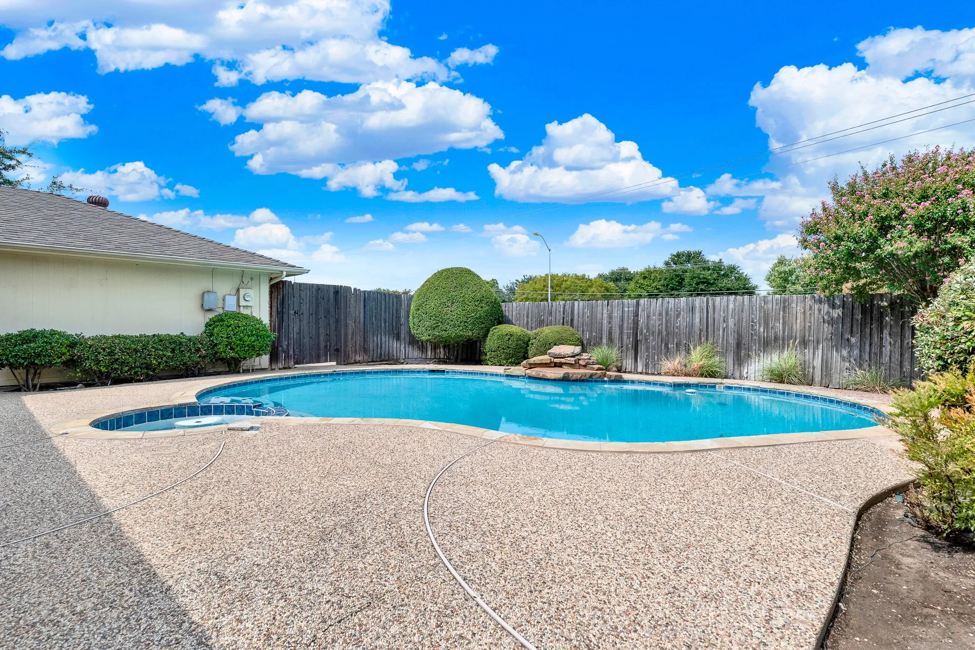 Single Family Residence For Rent in Collin County , 4109 WHIPPOORWILL Lane, Plano, Texas 75093, 4 Bedroom, 3 Bathroom, 2 Garage spaces, 2,612 Sqft, built in 1982, mls#21396507, Real Estate Agent in Plano, Homes For Rent in Collin county, Homes For Rent in Plano, Realtor in Plano Texas, Real Estate Brokerage Independent Realty Texas, Luminita Cordes Realtor
