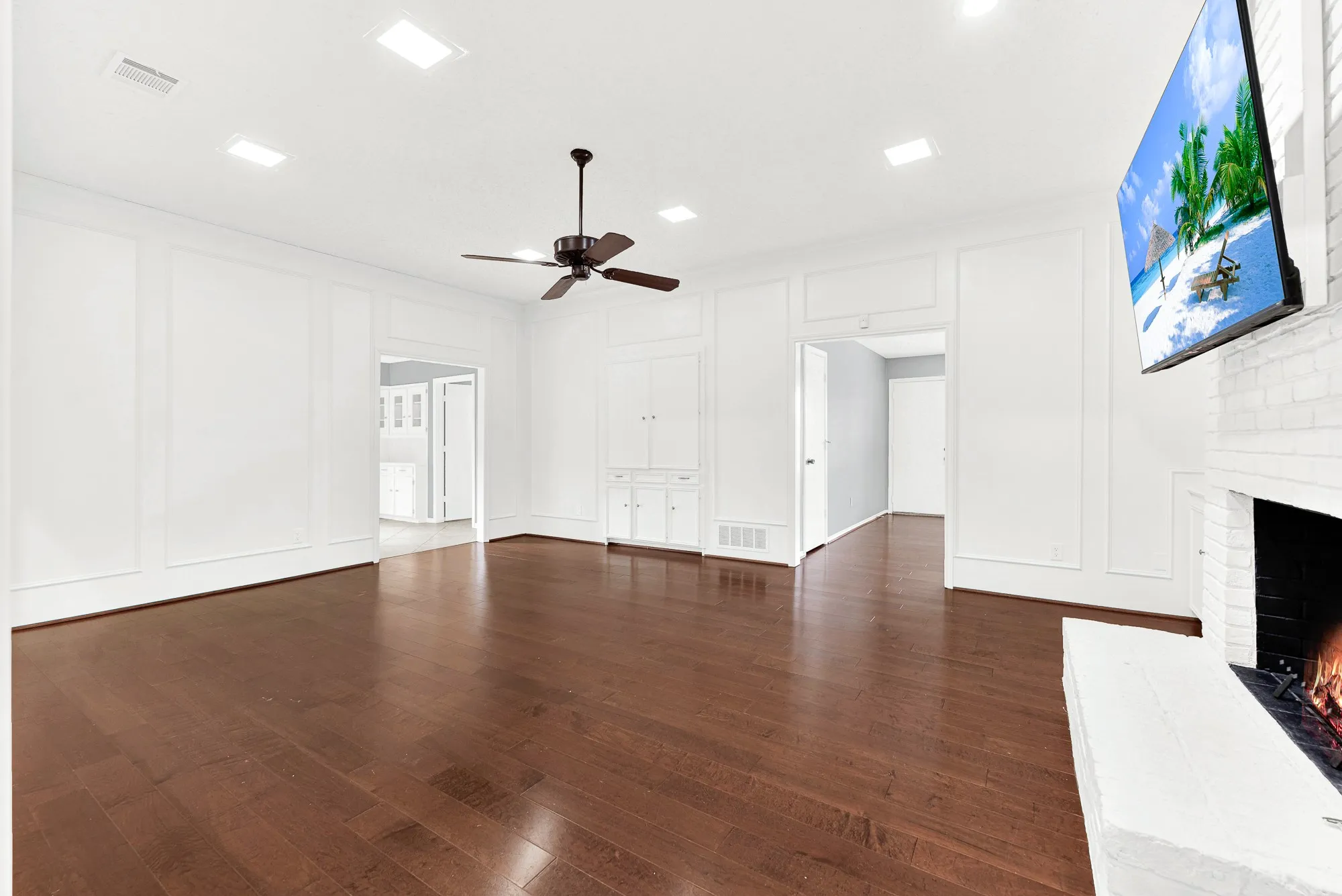 Single Family Residence For Rent in Collin County , 4109 WHIPPOORWILL Lane, Plano, Texas 75093, 4 Bedroom, 3 Bathroom, 2 Garage spaces, 2,612 Sqft, built in 1982, mls#21396507, Real Estate Agent in Plano, Homes For Rent in Collin county, Homes For Rent in Plano, Realtor in Plano Texas, Real Estate Brokerage Independent Realty Texas, Luminita Cordes Realtor