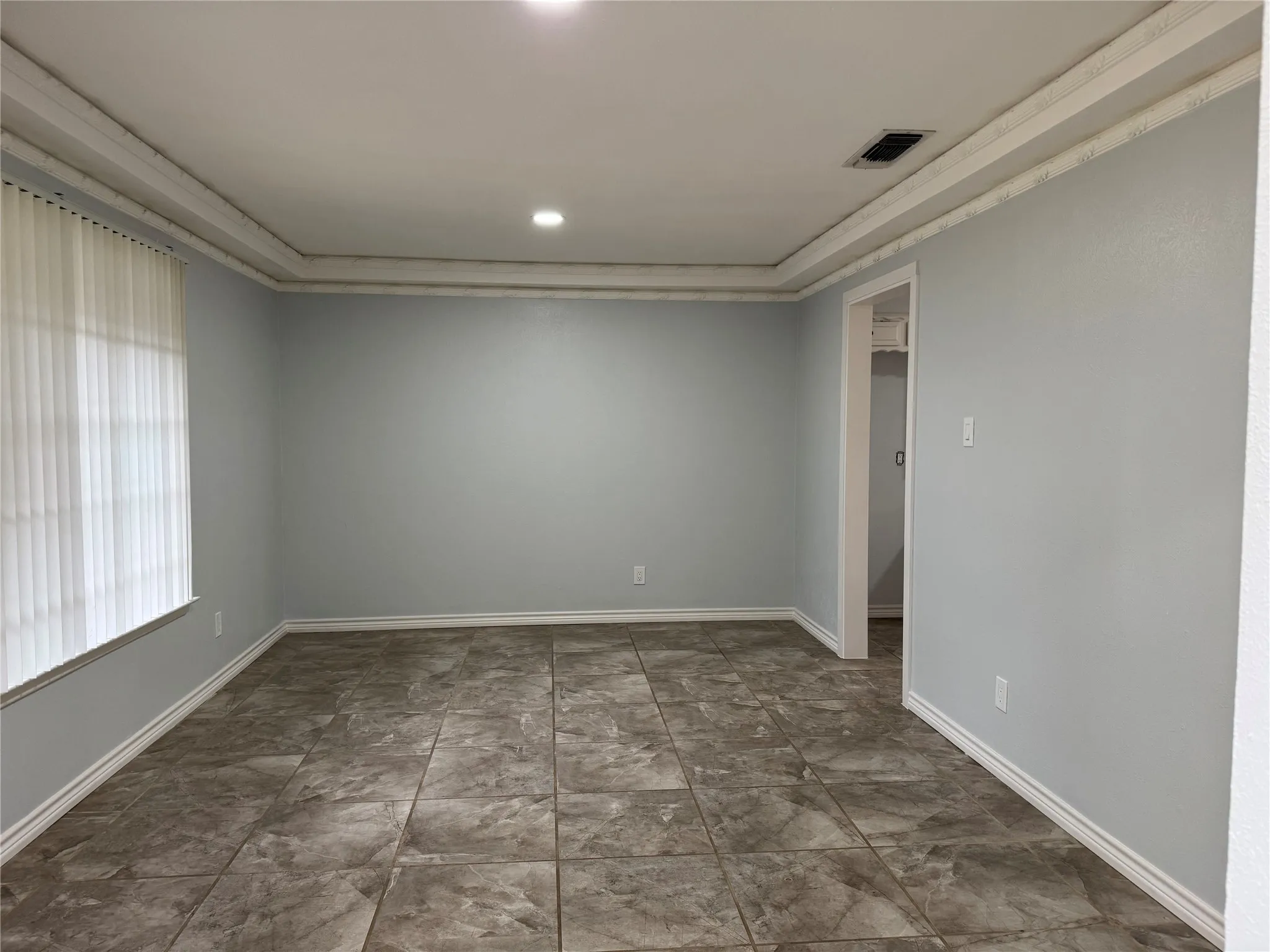 Single Family Residence For Rent in Dallas County , 2121 Oak Valley Lane, Dallas, Texas 75232, 3 Bedroom, 2 Bathroom, 2 Garage spaces, 1,738 Sqft, built in 1967, mls#21397939, Real Estate Agent in Dallas, Homes For Rent in Dallas county, Homes For Rent in Dallas, Realtor in Dallas Texas, Real Estate Brokerage Independent Realty Texas, Luminita Cordes Realtor