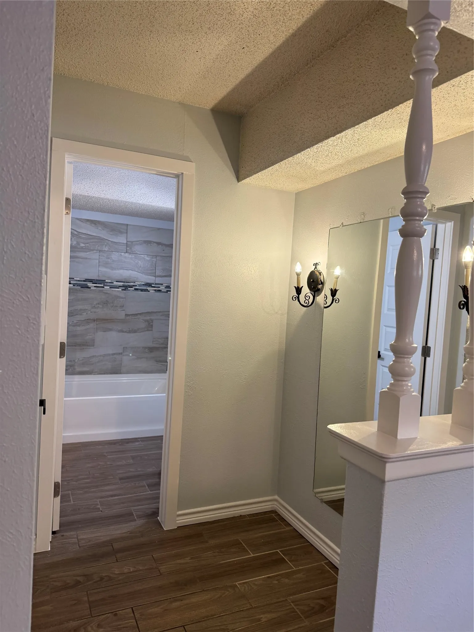 Single Family Residence For Rent in Dallas County , 2121 Oak Valley Lane, Dallas, Texas 75232, 3 Bedroom, 2 Bathroom, 2 Garage spaces, 1,738 Sqft, built in 1967, mls#21397939, Real Estate Agent in Dallas, Homes For Rent in Dallas county, Homes For Rent in Dallas, Realtor in Dallas Texas, Real Estate Brokerage Independent Realty Texas, Luminita Cordes Realtor