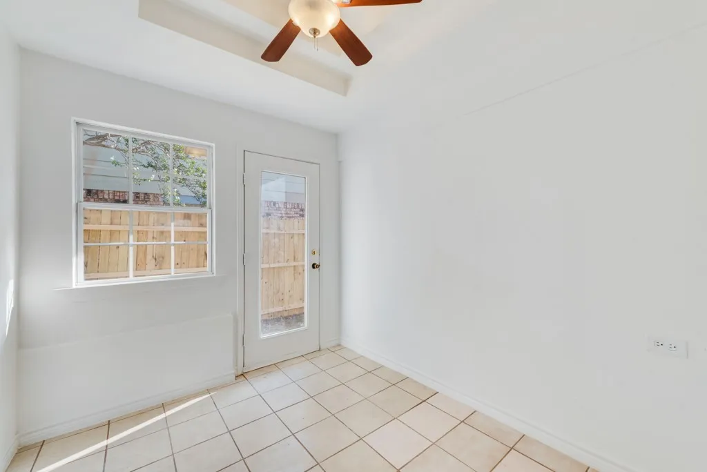 Duplex For Rent in Dallas County , 2445 Red River Street, Mesquite, Texas 75150, 2 Bedroom, 2 Bathroom, Garage spaces, 966 Sqft, built in 1983, mls#21397990, Real Estate Agent in Mesquite, Homes For Rent in Dallas county, Homes For Rent in Mesquite, Realtor in Mesquite Texas, Real Estate Brokerage Independent Realty Texas, Luminita Cordes Realtor
