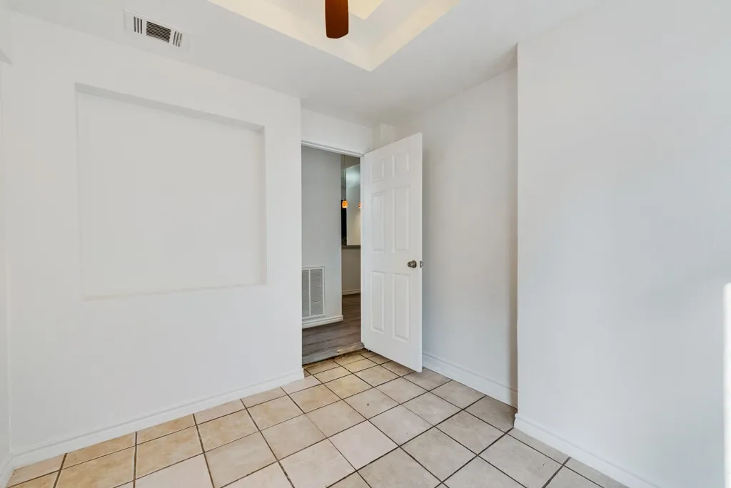 Duplex For Rent in Dallas County , 2445 Red River Street, Mesquite, Texas 75150, 2 Bedroom, 2 Bathroom, Garage spaces, 966 Sqft, built in 1983, mls#21397990, Real Estate Agent in Mesquite, Homes For Rent in Dallas county, Homes For Rent in Mesquite, Realtor in Mesquite Texas, Real Estate Brokerage Independent Realty Texas, Luminita Cordes Realtor