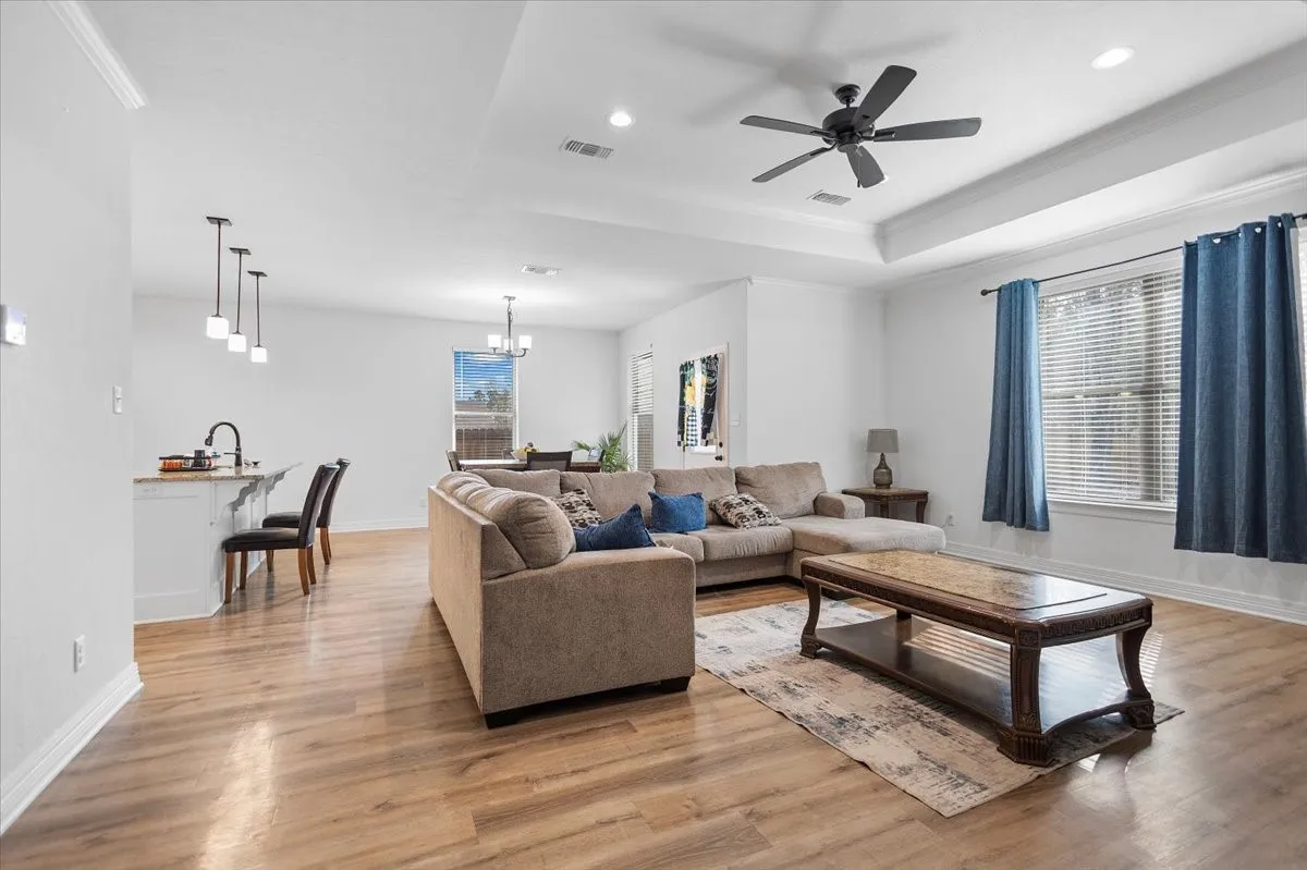 Single Family Residence For Sale in Upshur County , 237 Oak Valley Drive, Gilmer, Texas 75644, 3 Bedroom, 2 Bathroom, 2 Garage spaces, 1,714 Sqft, built in 2023, mls#21398040, Real Estate Agent in Gilmer, Homes For Sale in Upshur county, Homes For Sale in Gilmer, Realtor in Gilmer Texas, Real Estate Brokerage Independent Realty Texas, Luminita Cordes Realtor