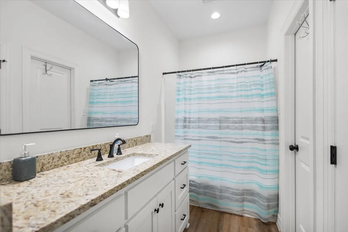 Single Family Residence For Sale in Upshur County , 237 Oak Valley Drive, Gilmer, Texas 75644, 3 Bedroom, 2 Bathroom, 2 Garage spaces, 1,714 Sqft, built in 2023, mls#21398040, Real Estate Agent in Gilmer, Homes For Sale in Upshur county, Homes For Sale in Gilmer, Realtor in Gilmer Texas, Real Estate Brokerage Independent Realty Texas, Luminita Cordes Realtor