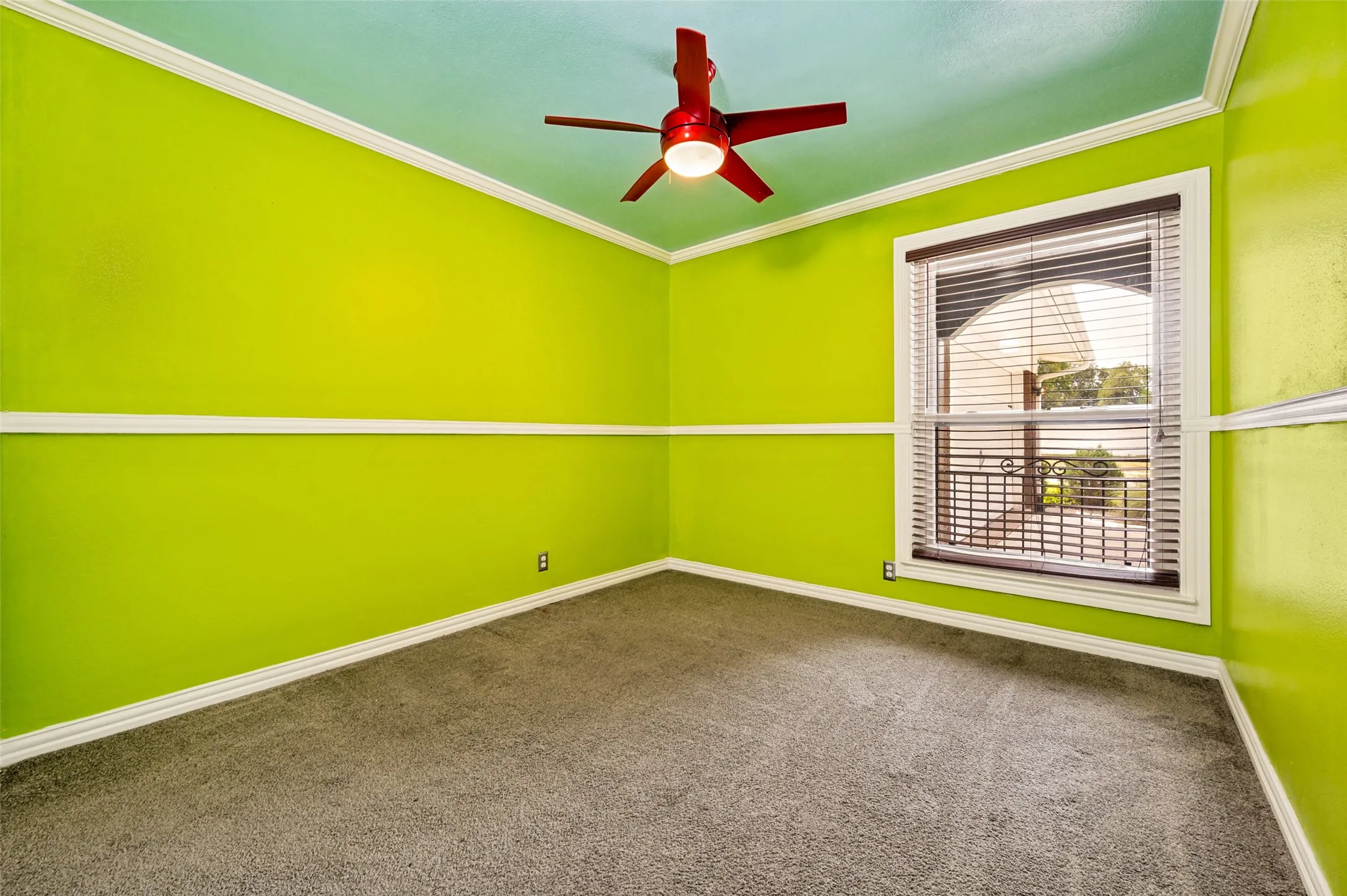 Single Family Residence For Sale in Dallas County , 3259 Saint Croix Drive, Dallas, Texas 75229, 3 Bedroom, 2 Bathroom, 2 Garage spaces, 1,751 Sqft, built in 1960, mls#21396115, Real Estate Agent in Dallas, Homes For Sale in Dallas county, Homes For Sale in Dallas, Realtor in Dallas Texas, Real Estate Brokerage Independent Realty Texas, Luminita Cordes Realtor