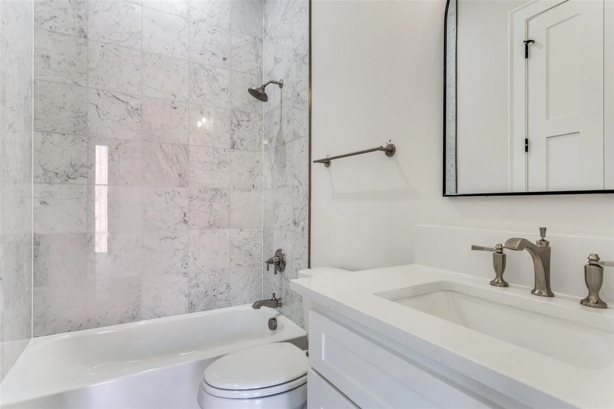 Condominium For Sale in Tarrant County , 250 E Dallas Street 114, Grapevine, Texas 76051, 3 Bedroom, 4 Bathroom, 2 Garage spaces, 2,638 Sqft, built in 2026, mls#21397324, Real Estate Agent in Grapevine, Homes For Sale in Tarrant county, Homes For Sale in Grapevine, Realtor in Grapevine Texas, Real Estate Brokerage Independent Realty Texas, Luminita Cordes Realtor