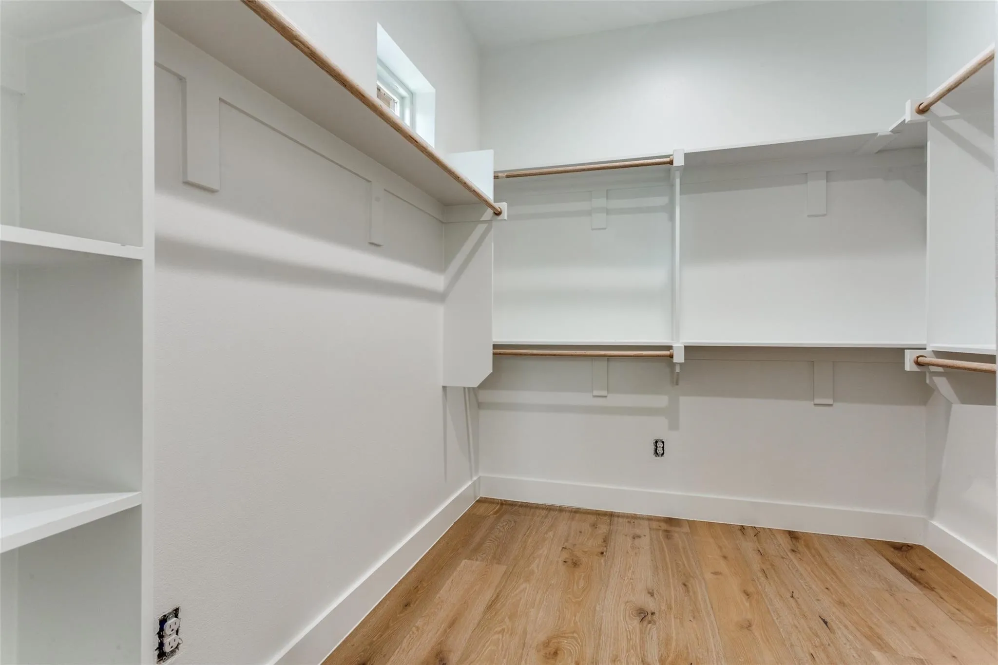 Condominium For Sale in Tarrant County , 250 E Dallas Street 114, Grapevine, Texas 76051, 3 Bedroom, 4 Bathroom, 2 Garage spaces, 2,638 Sqft, built in 2026, mls#21397324, Real Estate Agent in Grapevine, Homes For Sale in Tarrant county, Homes For Sale in Grapevine, Realtor in Grapevine Texas, Real Estate Brokerage Independent Realty Texas, Luminita Cordes Realtor