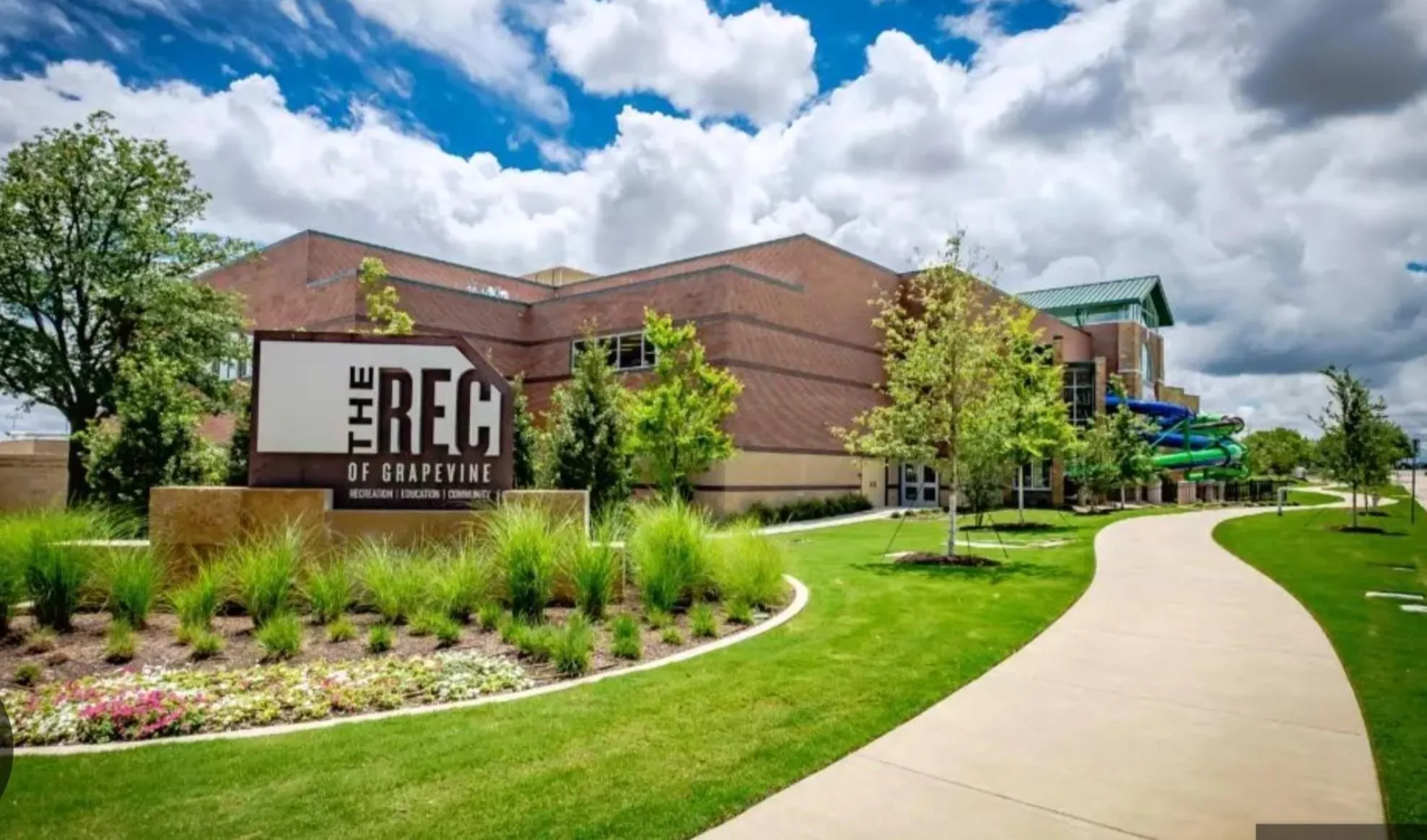 Condominium For Sale in Tarrant County , 250 E Dallas Street 124, Grapevine, Texas 76051, 3 Bedroom, 4 Bathroom, 2 Garage spaces, 2,638 Sqft, built in 2026, mls#21397325, Real Estate Agent in Grapevine, Homes For Sale in Tarrant county, Homes For Sale in Grapevine, Realtor in Grapevine Texas, Real Estate Brokerage Independent Realty Texas, Luminita Cordes Realtor