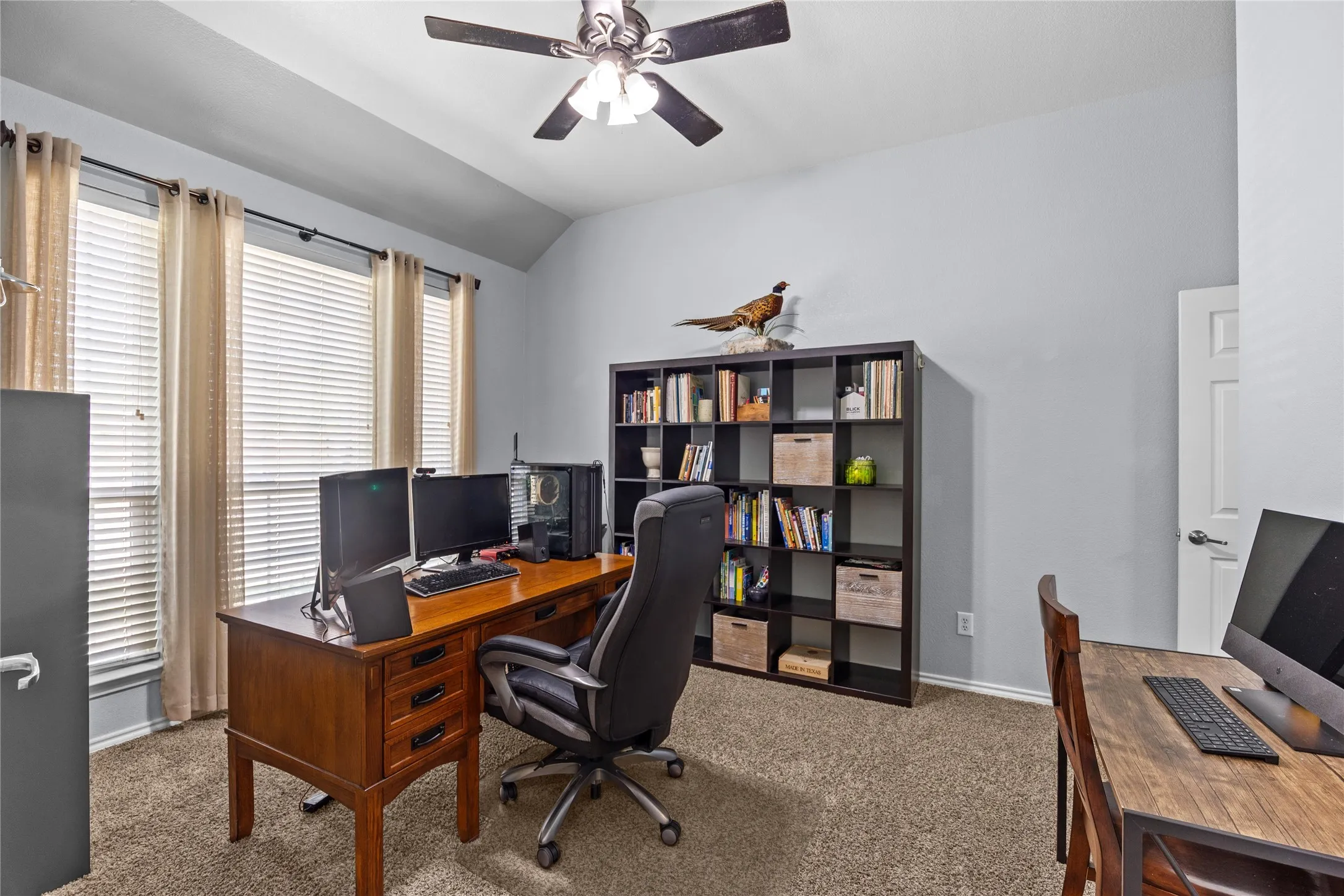 Single Family Residence For Sale in Denton County , 2402 Mallory Drive, Corinth, Texas 76210, 4 Bedroom, 3 Bathroom, 2 Garage spaces, 2,817 Sqft, built in 2004, mls#21398066, Real Estate Agent in Corinth, Homes For Sale in Denton county, Homes For Sale in Corinth, Realtor in Corinth Texas, Real Estate Brokerage Independent Realty Texas, Luminita Cordes Realtor