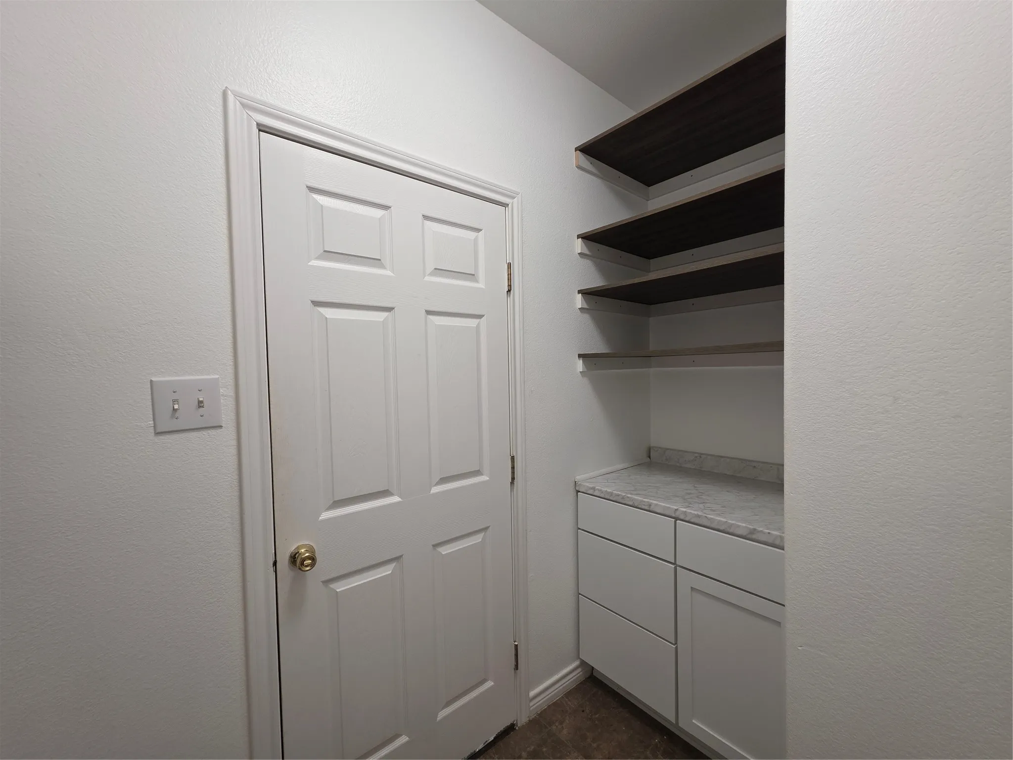 Single Family Residence For Sale in Tarrant County , 601 Crestview Court, Saginaw, Texas 76179, 3 Bedroom, 2 Bathroom, 2 Garage spaces, 1,860 Sqft, built in 2003, mls#21397593, Real Estate Agent in Saginaw, Homes For Sale in Tarrant county, Homes For Sale in Saginaw, Realtor in Saginaw Texas, Real Estate Brokerage Independent Realty Texas, Luminita Cordes Realtor
