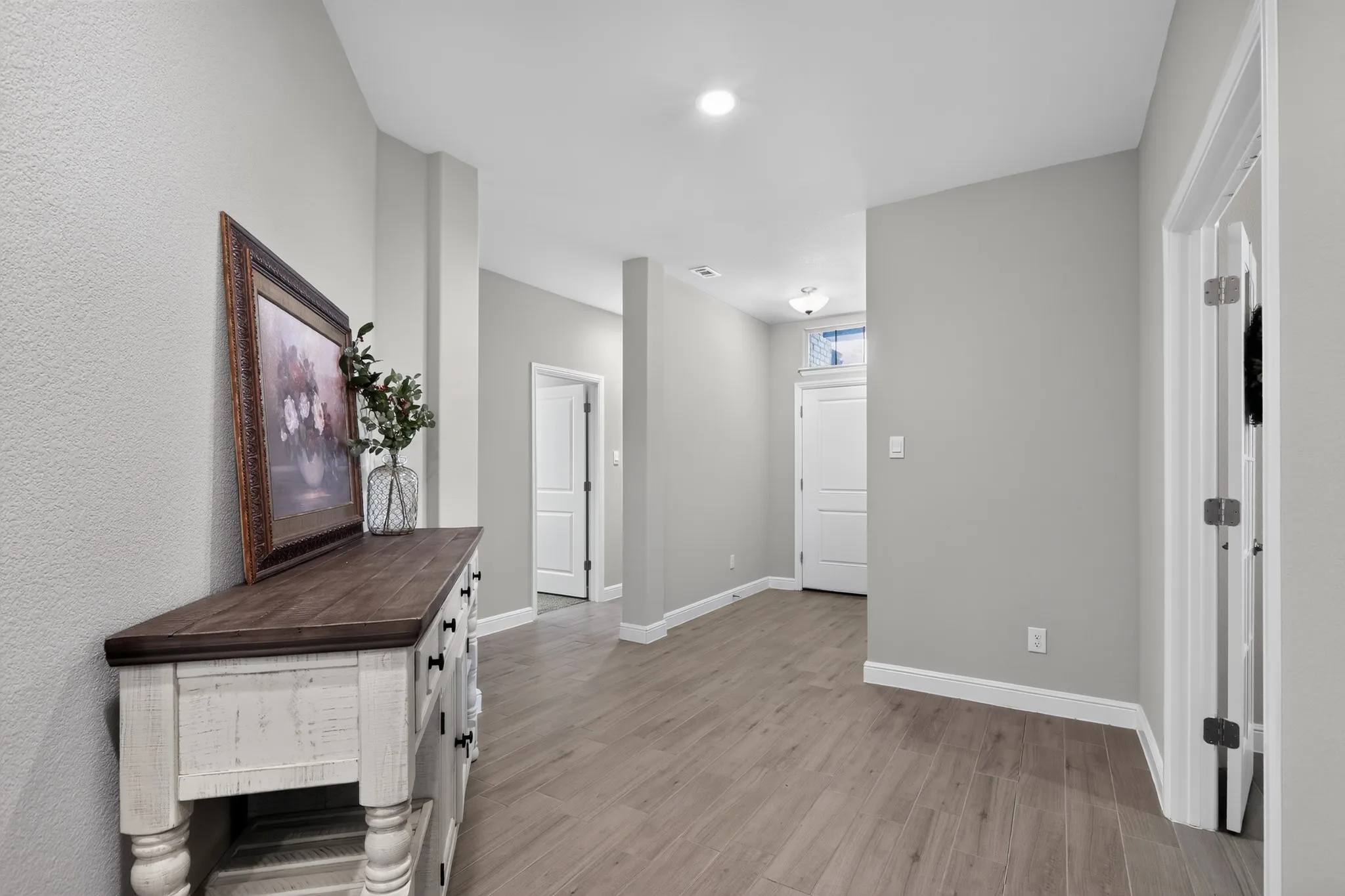 Single Family Residence For Sale in Tarrant County , 400 Dunmore Drive, Fort Worth, Texas 76052, 4 Bedroom, 2 Bathroom, 2 Garage spaces, 1,892 Sqft, built in 2023, mls#21370316, Real Estate Agent in Fort Worth, Homes For Sale in Tarrant county, Homes For Sale in Fort Worth, Realtor in Fort Worth Texas, Real Estate Brokerage Independent Realty Texas, Luminita Cordes Realtor