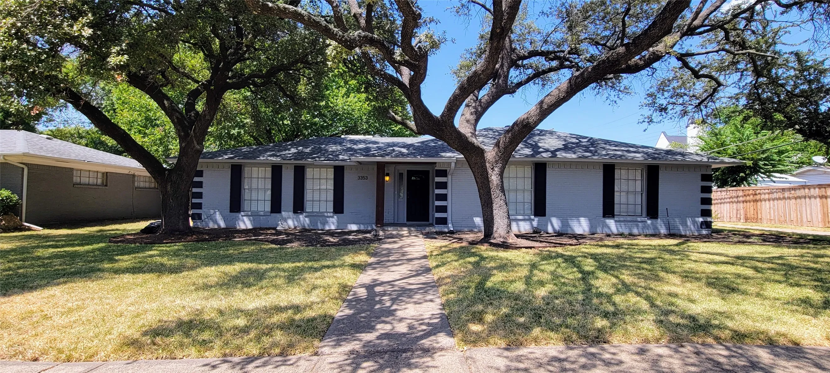 Single Family Residence For Sale in Dallas County , 3353 Leahy Drive, Dallas, Texas 75229, 5 Bedroom, 3 Bathroom, Garage spaces, 2,231 Sqft, built in 1960, mls#21394157, Real Estate Agent in Dallas, Homes For Sale in Dallas county, Homes For Sale in Dallas, Realtor in Dallas Texas, Real Estate Brokerage Independent Realty Texas, Luminita Cordes Realtor