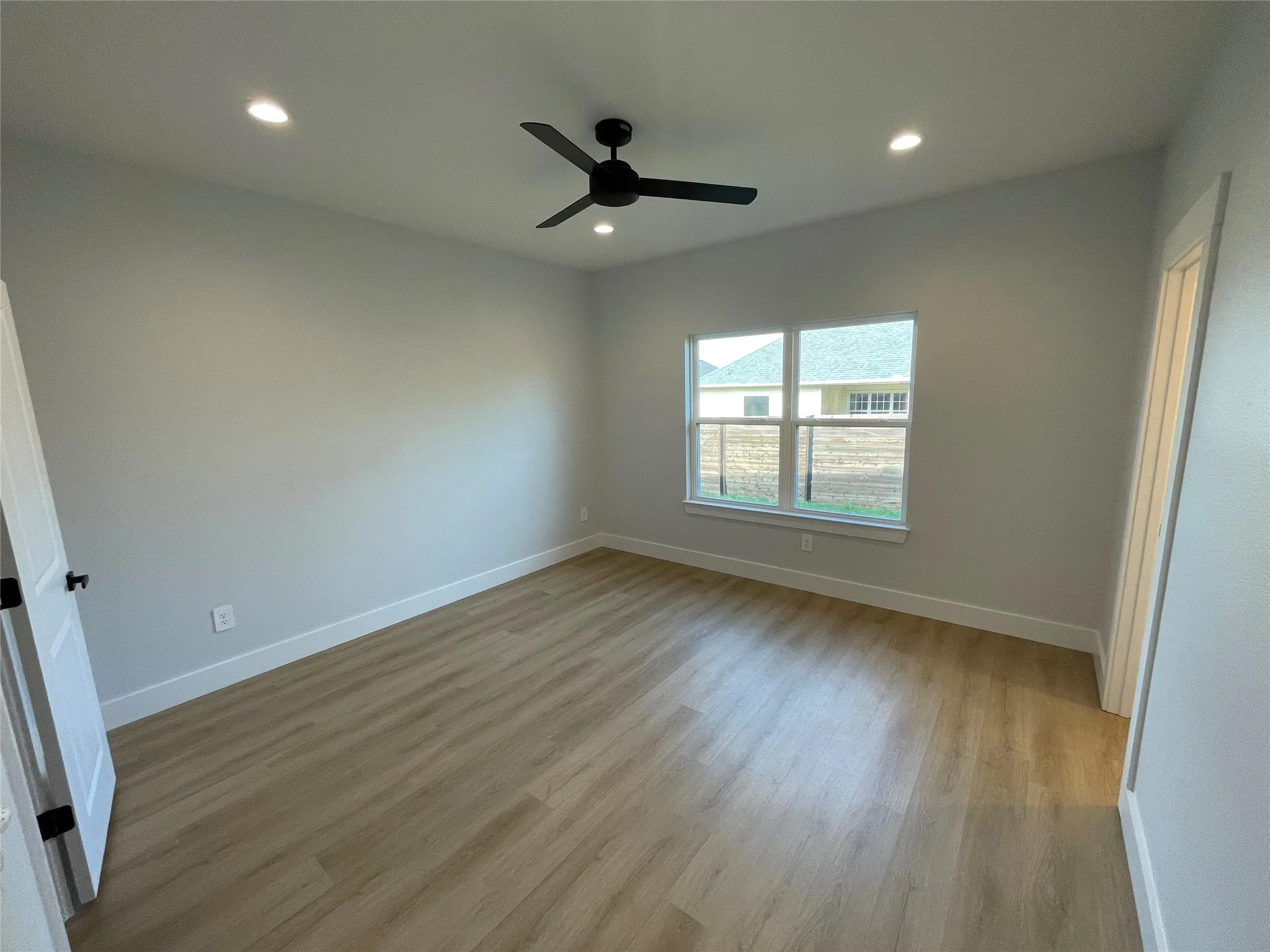 Single Family Residence For Rent in Grayson County , 4918 Dry Creek Road, Sherman, Texas 75092, 3 Bedroom, 2 Bathroom, 2 Garage spaces, 1,408 Sqft, built in 2024, mls#21397683, Real Estate Agent in Sherman, Homes For Rent in Grayson county, Homes For Rent in Sherman, Realtor in Sherman Texas, Real Estate Brokerage Independent Realty Texas, Luminita Cordes Realtor