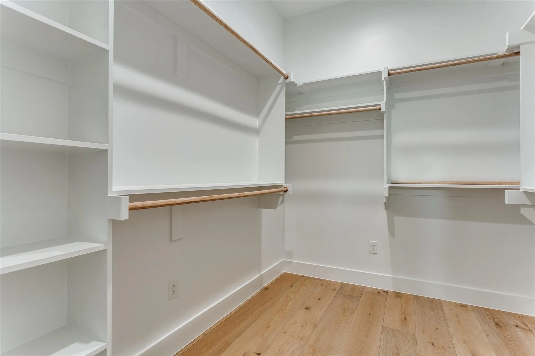 Condominium For Sale in Tarrant County , 250 E Dallas Street 127, Grapevine, Texas 76051, 3 Bedroom, 4 Bathroom, 2 Garage spaces, 2,827 Sqft, built in 2026, mls#21397336, Real Estate Agent in Grapevine, Homes For Sale in Tarrant county, Homes For Sale in Grapevine, Realtor in Grapevine Texas, Real Estate Brokerage Independent Realty Texas, Luminita Cordes Realtor