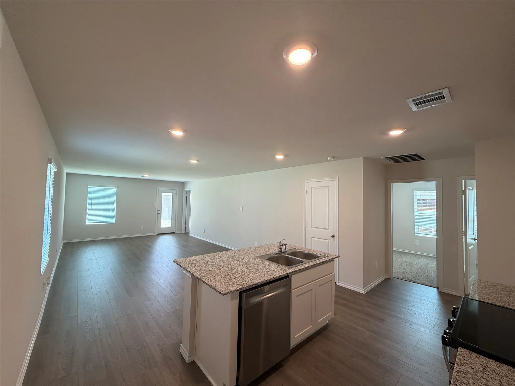 Single Family Residence For Rent in Collin County , 1807 Teton River Drive, Blue Ridge, Texas 75424, 3 Bedroom, 2 Bathroom, 2 Garage spaces, 1,334 Sqft, built in 2026, mls#21398092, Real Estate Agent in Blue Ridge, Homes For Rent in Collin county, Homes For Rent in Blue Ridge, Realtor in Blue Ridge Texas, Real Estate Brokerage Independent Realty Texas, Luminita Cordes Realtor
