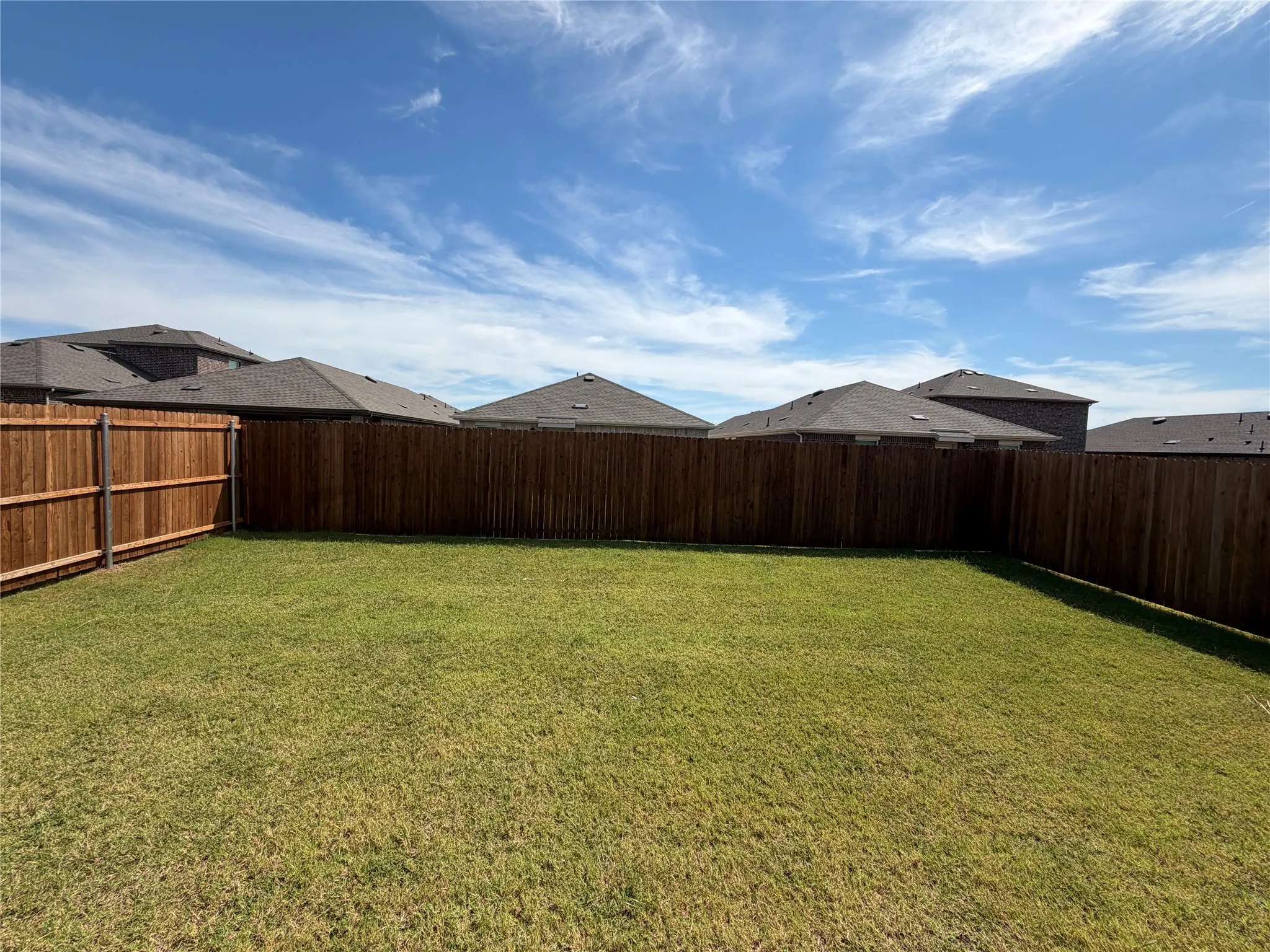 Single Family Residence For Rent in Collin County , 1807 Teton River Drive, Blue Ridge, Texas 75424, 3 Bedroom, 2 Bathroom, 2 Garage spaces, 1,334 Sqft, built in 2026, mls#21398092, Real Estate Agent in Blue Ridge, Homes For Rent in Collin county, Homes For Rent in Blue Ridge, Realtor in Blue Ridge Texas, Real Estate Brokerage Independent Realty Texas, Luminita Cordes Realtor