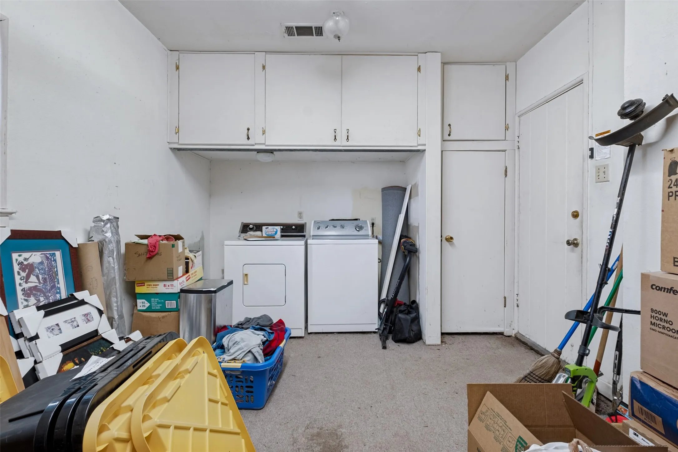 Single Family Residence For Sale in Dallas County , 422 N Montreal Avenue, Dallas, Texas 75208, 2 Bedroom, 1 Bathroom, 1 Garage spaces, 1,457 Sqft, built in 1940, mls#21389211, Real Estate Agent in Dallas, Homes For Sale in Dallas county, Homes For Sale in Dallas, Realtor in Dallas Texas, Real Estate Brokerage Independent Realty Texas, Luminita Cordes Realtor