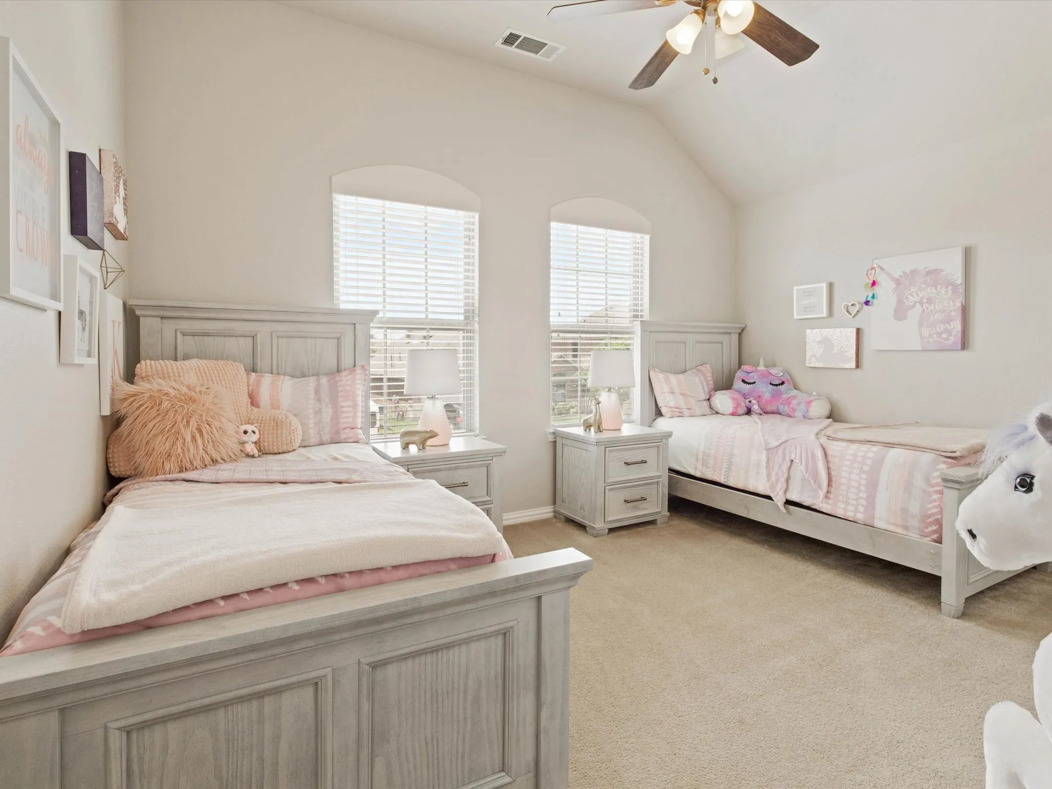 Single Family Residence For Sale in Tarrant County , 8720 Devonshire Drive, Fort Worth, Texas 76131, 3 Bedroom, 3 Bathroom, 2 Garage spaces, 2,547 Sqft, built in 2009, mls#21391579, Real Estate Agent in Fort Worth, Homes For Sale in Tarrant county, Homes For Sale in Fort Worth, Realtor in Fort Worth Texas, Real Estate Brokerage Independent Realty Texas, Luminita Cordes Realtor