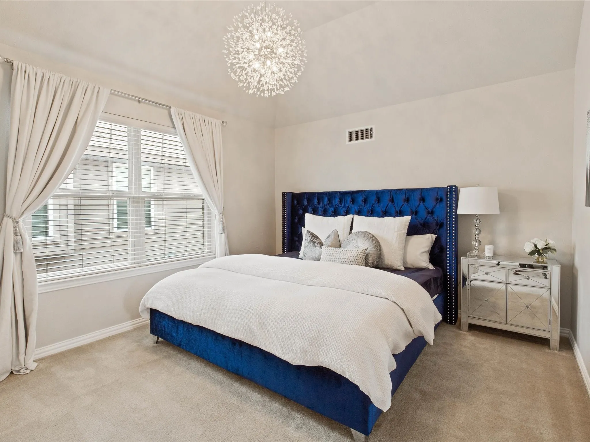 Single Family Residence For Sale in Tarrant County , 8720 Devonshire Drive, Fort Worth, Texas 76131, 3 Bedroom, 3 Bathroom, 2 Garage spaces, 2,547 Sqft, built in 2009, mls#21391579, Real Estate Agent in Fort Worth, Homes For Sale in Tarrant county, Homes For Sale in Fort Worth, Realtor in Fort Worth Texas, Real Estate Brokerage Independent Realty Texas, Luminita Cordes Realtor
