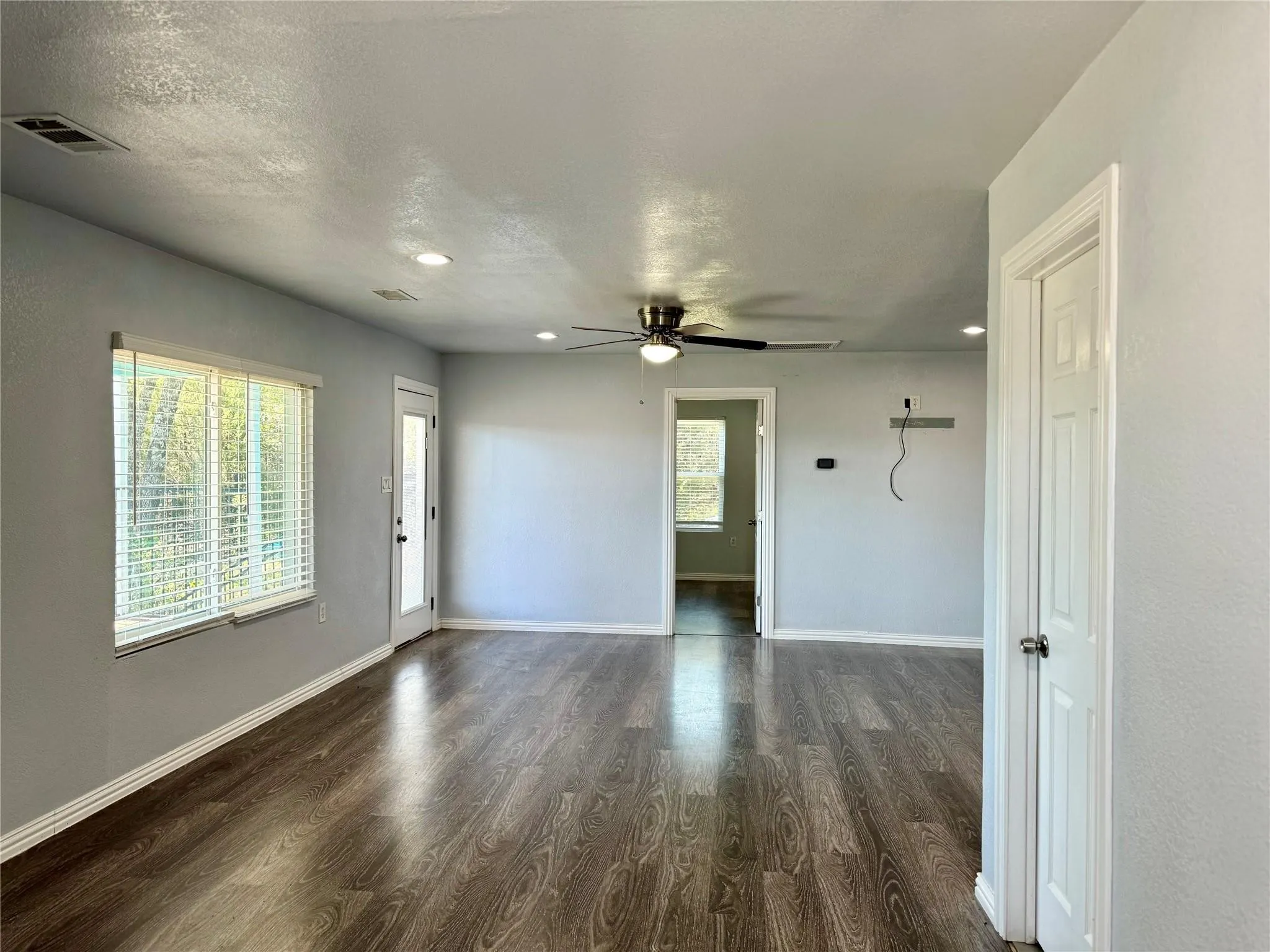Single Family Residence For Rent in Hood County , 2618 Creekview Drive, Granbury, Texas 76048, 4 Bedroom, 3 Bathroom, Garage spaces, 1,480 Sqft, built in 2019, mls#21390888, Real Estate Agent in Granbury, Homes For Rent in Hood county, Homes For Rent in Granbury, Realtor in Granbury Texas, Real Estate Brokerage Independent Realty Texas, Luminita Cordes Realtor