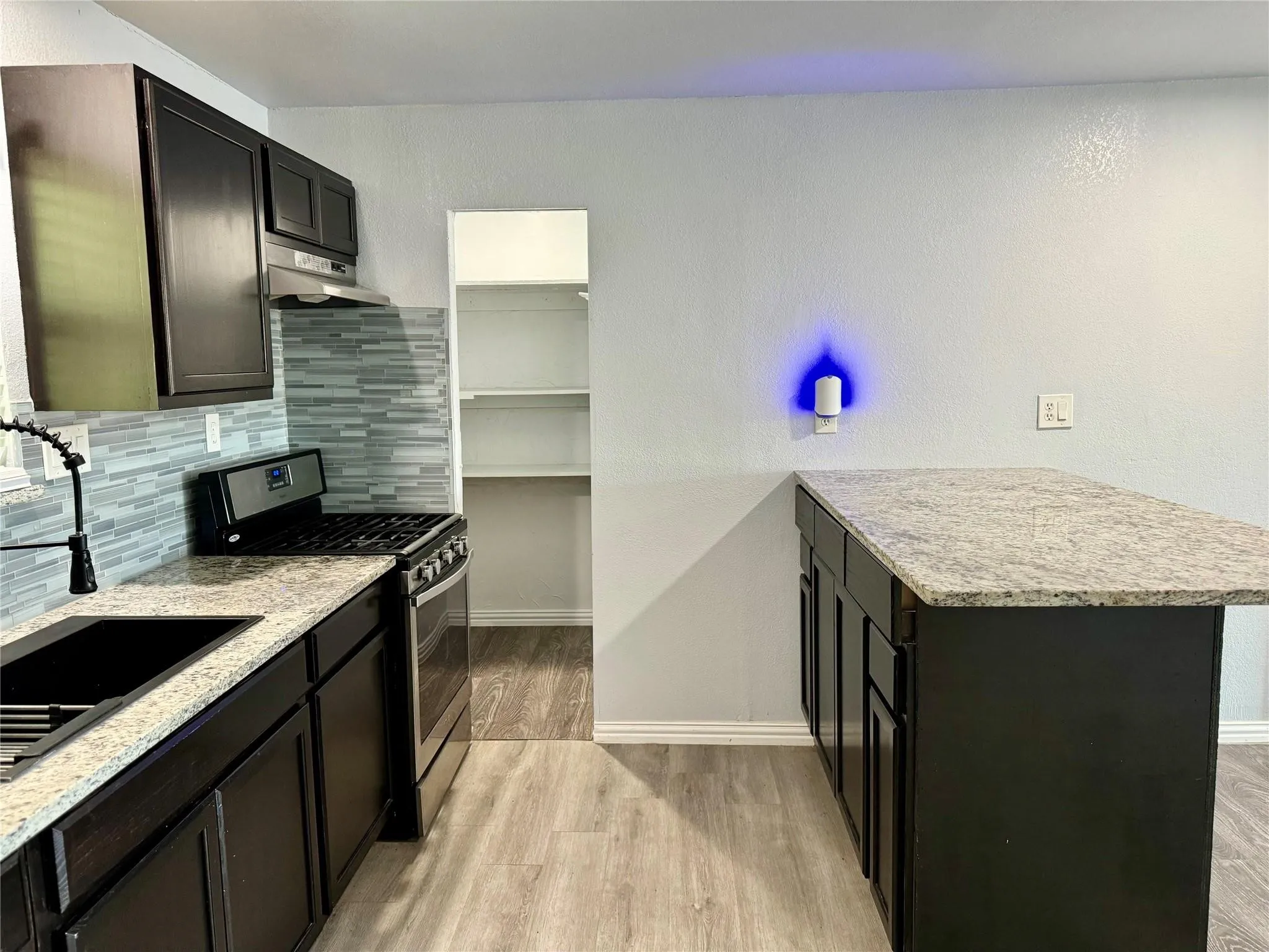 Single Family Residence For Rent in Hood County , 2618 Creekview Drive, Granbury, Texas 76048, 4 Bedroom, 3 Bathroom, Garage spaces, 1,480 Sqft, built in 2019, mls#21390888, Real Estate Agent in Granbury, Homes For Rent in Hood county, Homes For Rent in Granbury, Realtor in Granbury Texas, Real Estate Brokerage Independent Realty Texas, Luminita Cordes Realtor