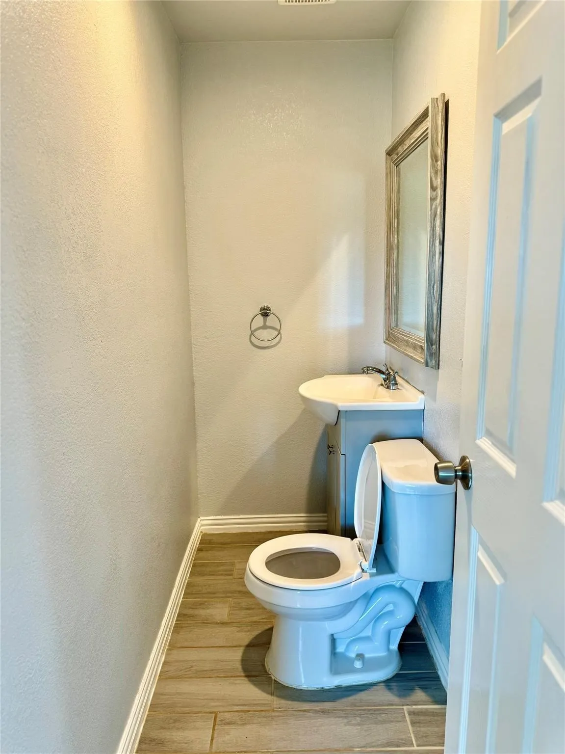 Single Family Residence For Rent in Hood County , 2618 Creekview Drive, Granbury, Texas 76048, 4 Bedroom, 3 Bathroom, Garage spaces, 1,480 Sqft, built in 2019, mls#21390888, Real Estate Agent in Granbury, Homes For Rent in Hood county, Homes For Rent in Granbury, Realtor in Granbury Texas, Real Estate Brokerage Independent Realty Texas, Luminita Cordes Realtor