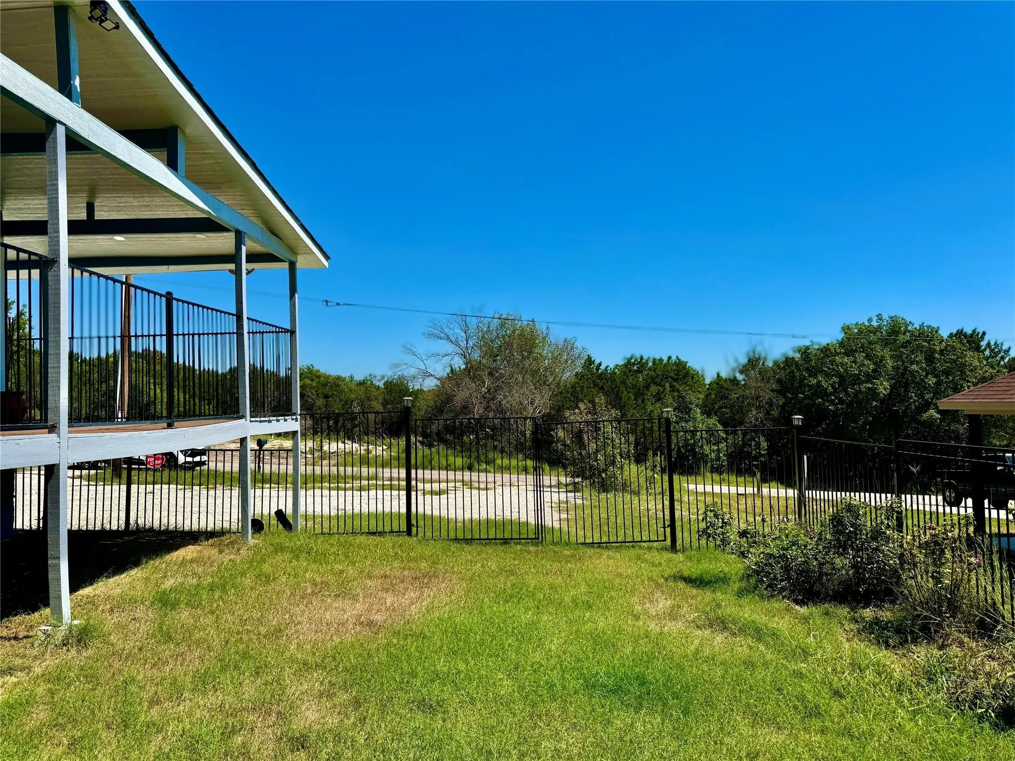 Single Family Residence For Rent in Hood County , 2618 Creekview Drive, Granbury, Texas 76048, 4 Bedroom, 3 Bathroom, Garage spaces, 1,480 Sqft, built in 2019, mls#21390888, Real Estate Agent in Granbury, Homes For Rent in Hood county, Homes For Rent in Granbury, Realtor in Granbury Texas, Real Estate Brokerage Independent Realty Texas, Luminita Cordes Realtor