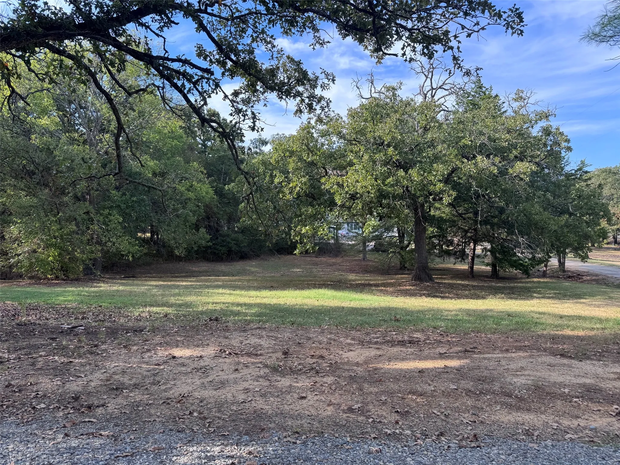 Single Family Residence For Rent in Grayson County , 331 Frosty Hollow Road, Denison, Texas 75021, 2 Bedroom, 1 Bathroom, Garage spaces, 700 Sqft, built in 1945, mls#21391510, Real Estate Agent in Denison, Homes For Rent in Grayson county, Homes For Rent in Denison, Realtor in Denison Texas, Real Estate Brokerage Independent Realty Texas, Luminita Cordes Realtor