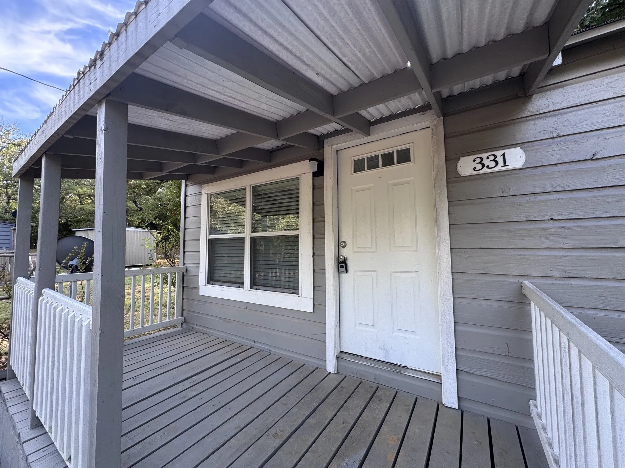 Single Family Residence For Rent in Grayson County , 331 Frosty Hollow Road, Denison, Texas 75021, 2 Bedroom, 1 Bathroom, Garage spaces, 700 Sqft, built in 1945, mls#21391510, Real Estate Agent in Denison, Homes For Rent in Grayson county, Homes For Rent in Denison, Realtor in Denison Texas, Real Estate Brokerage Independent Realty Texas, Luminita Cordes Realtor