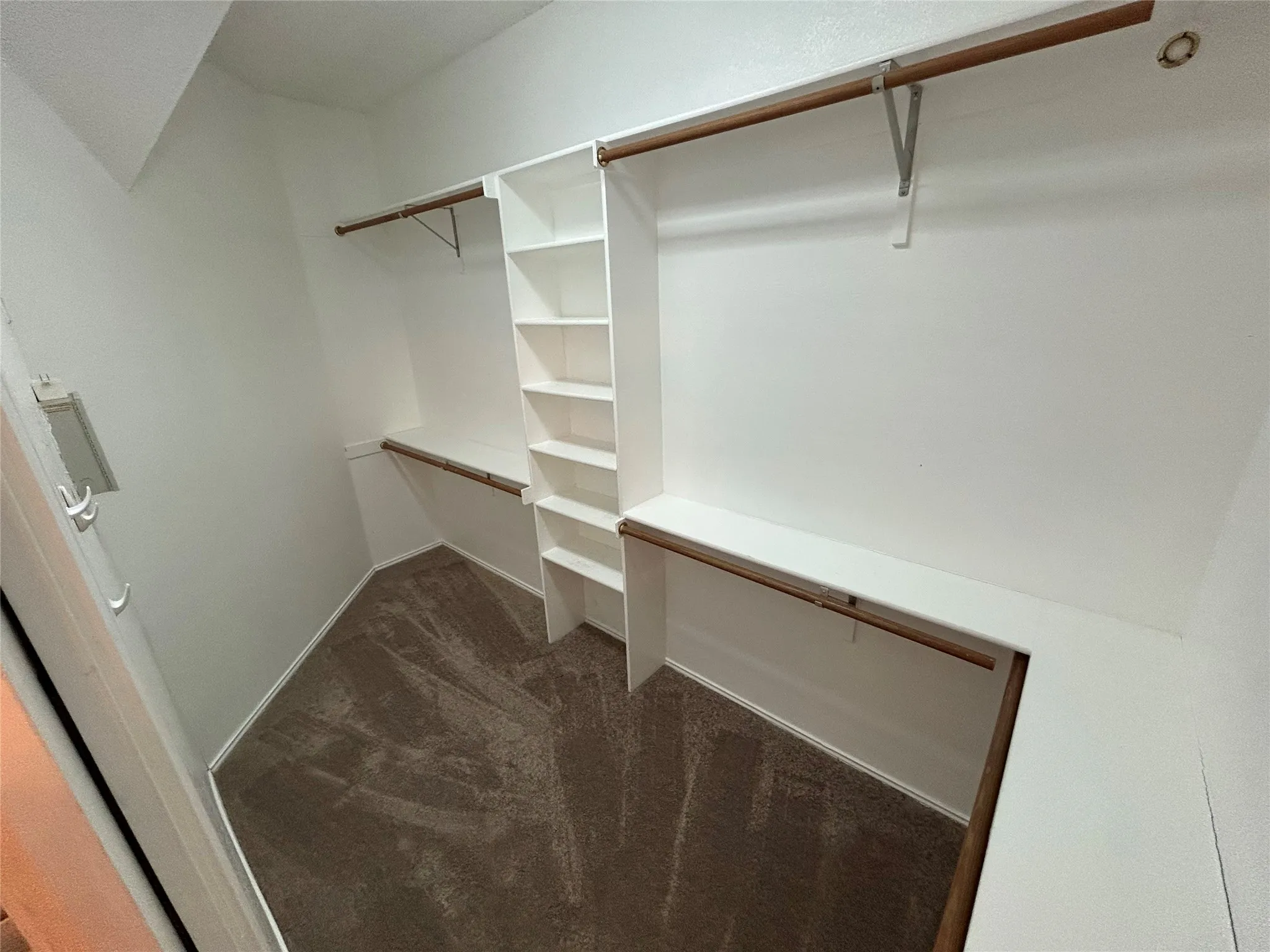 Single Family Residence For Rent in Tarrant County , 6720 Tabor Drive, Arlington, Texas 76002, 3 Bedroom, 2 Bathroom, 2 Garage spaces, 2,180 Sqft, built in 1998, mls#21398097, Real Estate Agent in Arlington, Homes For Rent in Tarrant county, Homes For Rent in Arlington, Realtor in Arlington Texas, Real Estate Brokerage Independent Realty Texas, Luminita Cordes Realtor
