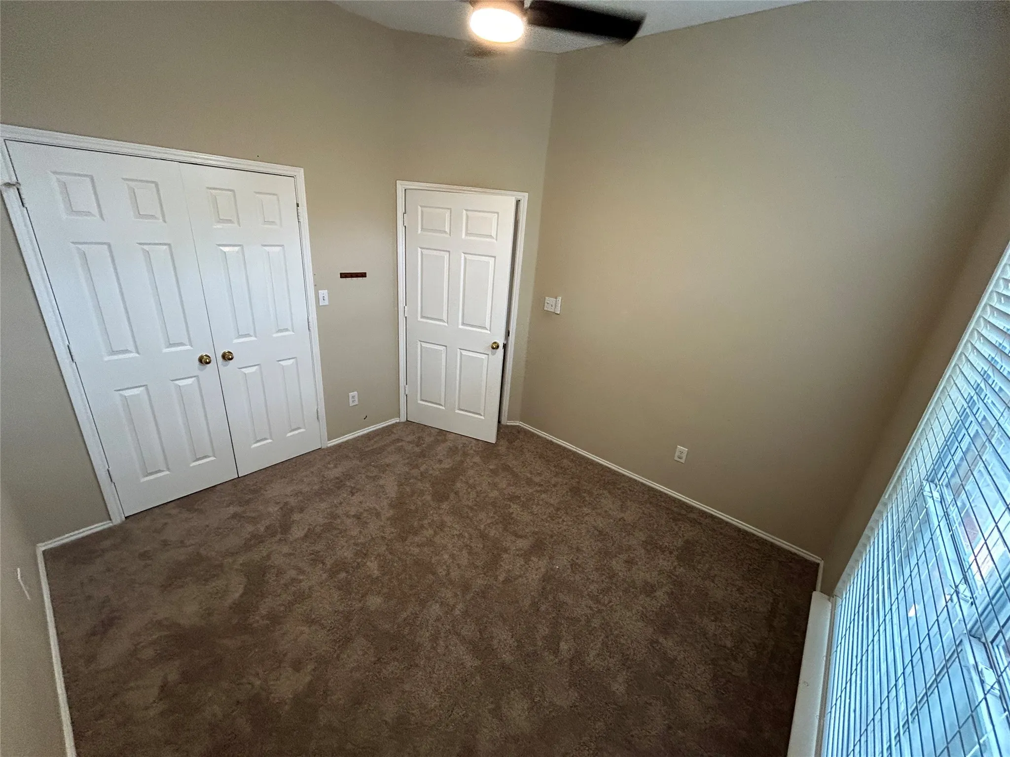 Single Family Residence For Rent in Tarrant County , 6720 Tabor Drive, Arlington, Texas 76002, 3 Bedroom, 2 Bathroom, 2 Garage spaces, 2,180 Sqft, built in 1998, mls#21398097, Real Estate Agent in Arlington, Homes For Rent in Tarrant county, Homes For Rent in Arlington, Realtor in Arlington Texas, Real Estate Brokerage Independent Realty Texas, Luminita Cordes Realtor