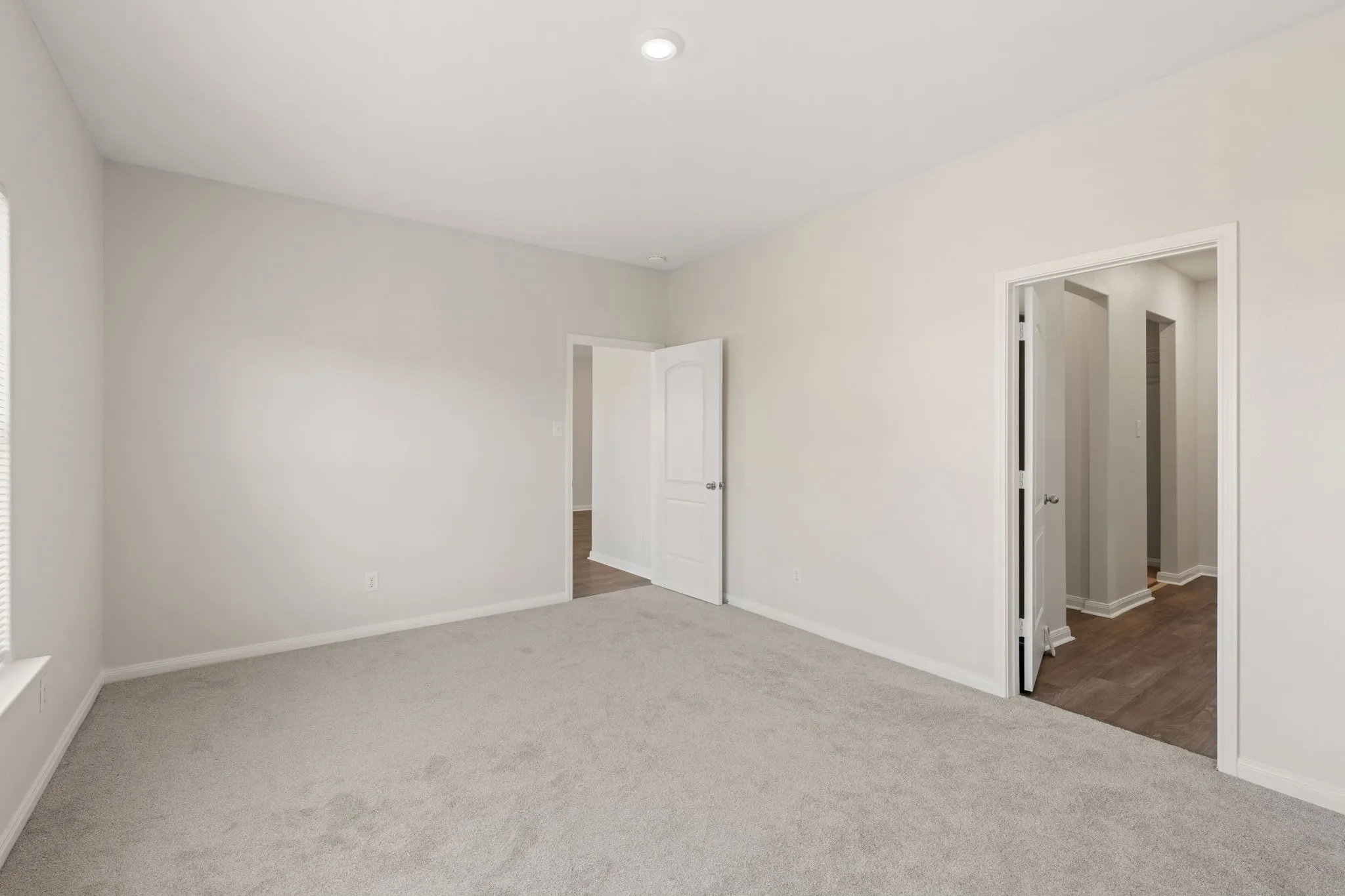 Single Family Residence For Sale in Ellis County , 101 Austin Avenue, Venus, Texas 76084, 5 Bedroom, 3 Bathroom, 2 Garage spaces, 2,587 Sqft, built in 2020, mls#21398109, Real Estate Agent in Venus, Homes For Sale in Ellis county, Homes For Sale in Venus, Realtor in Venus Texas, Real Estate Brokerage Independent Realty Texas, Luminita Cordes Realtor