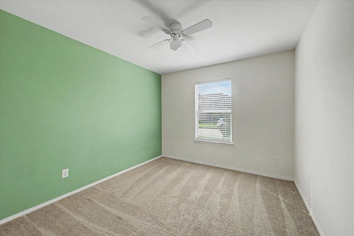 Single Family Residence For Sale in Tarrant County , 821 Green Heath Avenue, Fort Worth, Texas 76120, 3 Bedroom, 2 Bathroom, 2 Garage spaces, 1,840 Sqft, built in 2009, mls#21396153, Real Estate Agent in Fort Worth, Homes For Sale in Tarrant county, Homes For Sale in Fort Worth, Realtor in Fort Worth Texas, Real Estate Brokerage Independent Realty Texas, Luminita Cordes Realtor