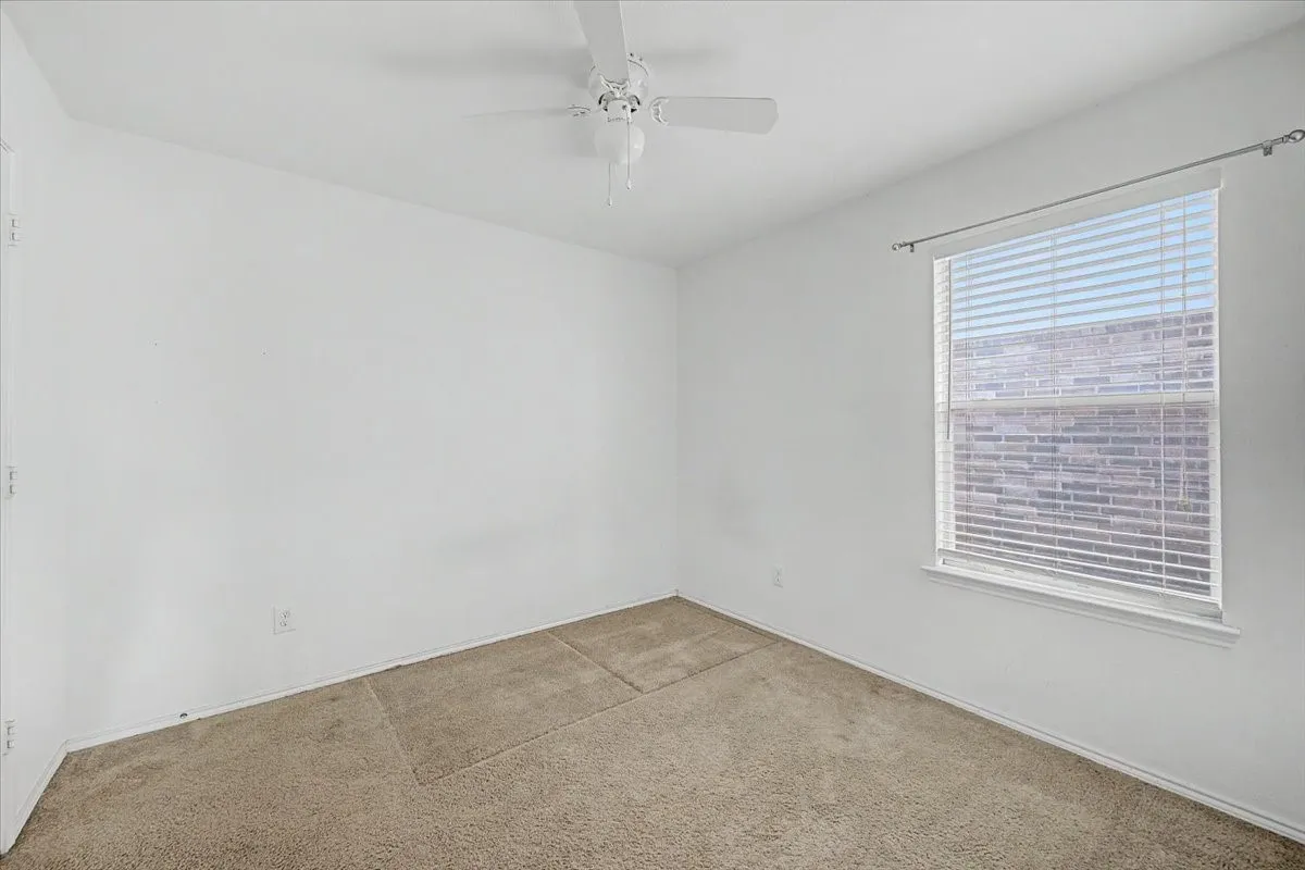 Single Family Residence For Sale in Tarrant County , 821 Green Heath Avenue, Fort Worth, Texas 76120, 3 Bedroom, 2 Bathroom, 2 Garage spaces, 1,840 Sqft, built in 2009, mls#21396153, Real Estate Agent in Fort Worth, Homes For Sale in Tarrant county, Homes For Sale in Fort Worth, Realtor in Fort Worth Texas, Real Estate Brokerage Independent Realty Texas, Luminita Cordes Realtor