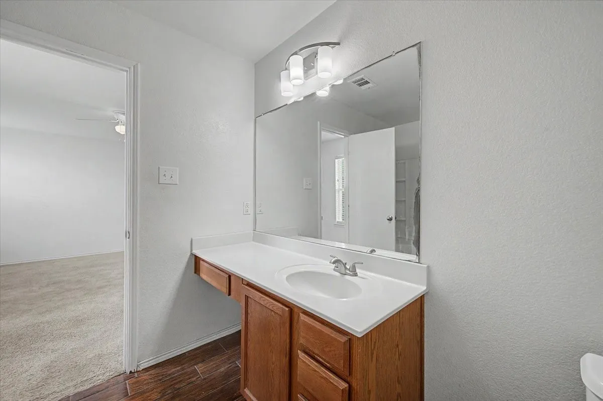 Single Family Residence For Sale in Tarrant County , 821 Green Heath Avenue, Fort Worth, Texas 76120, 3 Bedroom, 2 Bathroom, 2 Garage spaces, 1,840 Sqft, built in 2009, mls#21396153, Real Estate Agent in Fort Worth, Homes For Sale in Tarrant county, Homes For Sale in Fort Worth, Realtor in Fort Worth Texas, Real Estate Brokerage Independent Realty Texas, Luminita Cordes Realtor