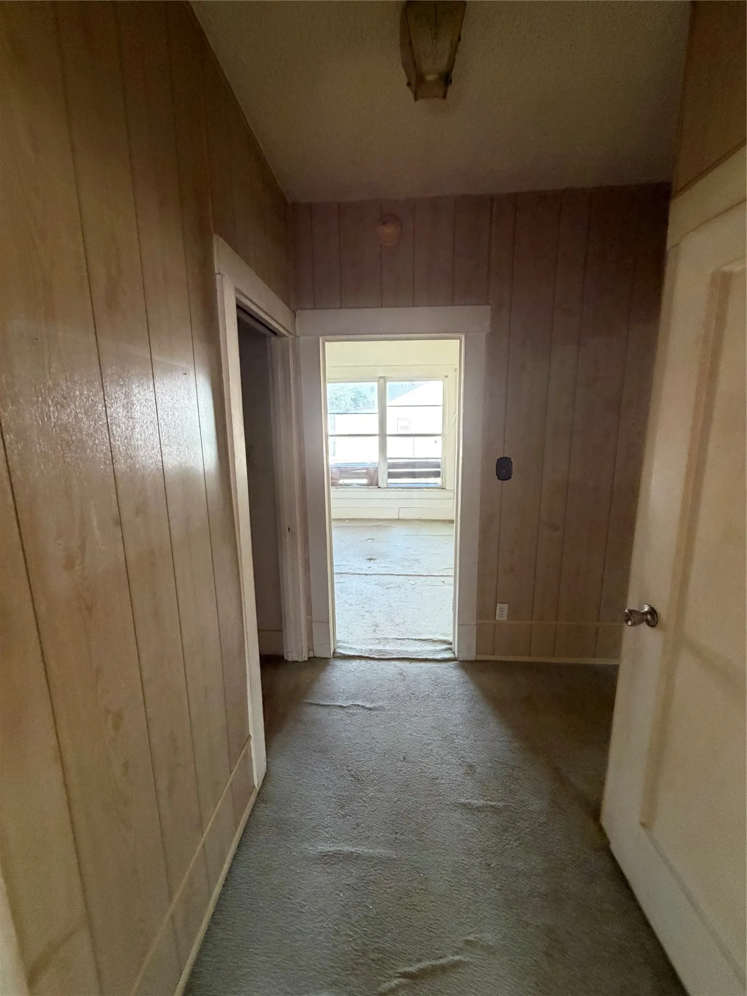 Single Family Residence For Sale in Grayson County , 619 W Owing Street, Denison, Texas 75020, 3 Bedroom, 2 Bathroom, Garage spaces, 1,438 Sqft, built in 1930, mls#21397455, Real Estate Agent in Denison, Homes For Sale in Grayson county, Homes For Sale in Denison, Realtor in Denison Texas, Real Estate Brokerage Independent Realty Texas, Luminita Cordes Realtor