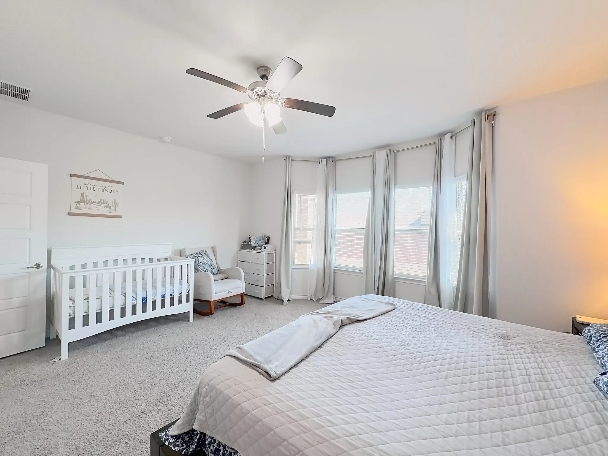 Single Family Residence For Rent in Collin County , 7400 Seton Place, Mc Kinney, Texas 75071, 4 Bedroom, 3 Bathroom, 2 Garage spaces, 2,705 Sqft, built in 2024, mls#21398117, Real Estate Agent in Mc Kinney, Homes For Rent in Collin county, Homes For Rent in Mc Kinney, Realtor in Mc Kinney Texas, Real Estate Brokerage Independent Realty Texas, Luminita Cordes Realtor