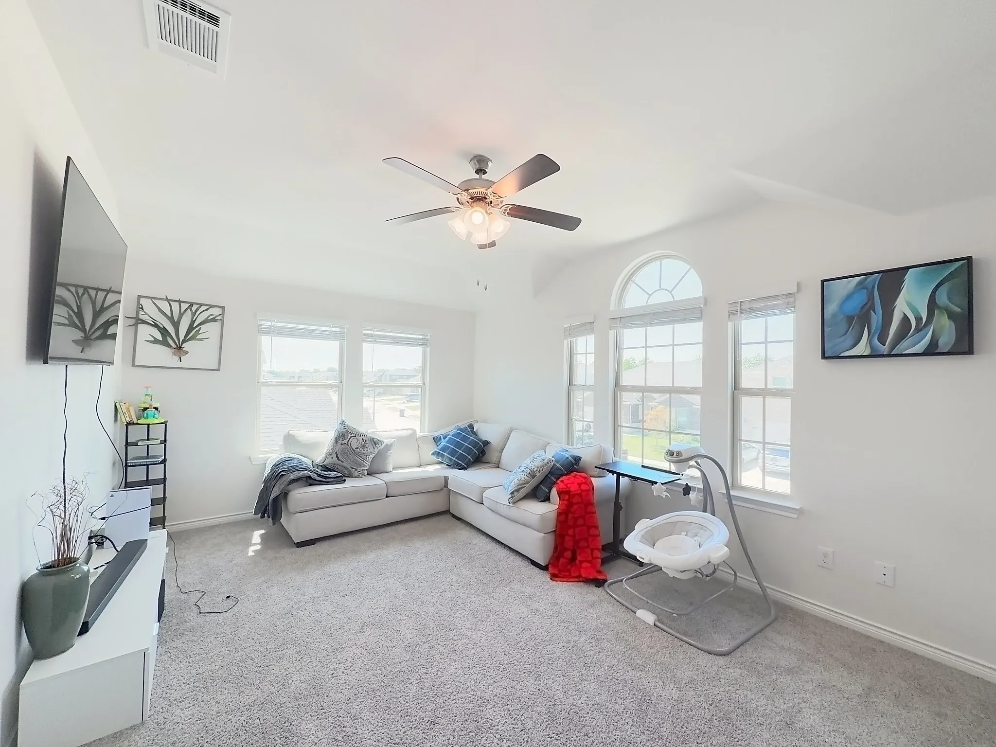Single Family Residence For Rent in Collin County , 7400 Seton Place, Mc Kinney, Texas 75071, 4 Bedroom, 3 Bathroom, 2 Garage spaces, 2,705 Sqft, built in 2024, mls#21398117, Real Estate Agent in Mc Kinney, Homes For Rent in Collin county, Homes For Rent in Mc Kinney, Realtor in Mc Kinney Texas, Real Estate Brokerage Independent Realty Texas, Luminita Cordes Realtor