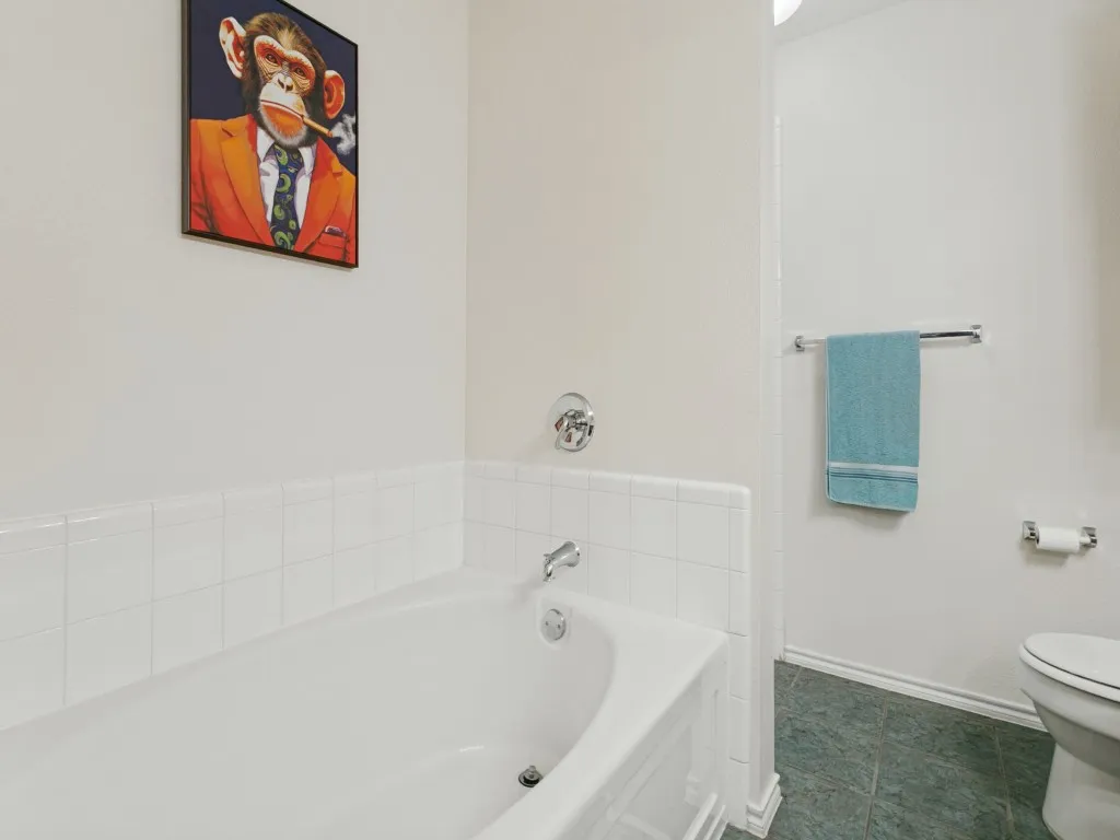 Single Family Residence For Sale in Dallas County , 5714 Firethorn Drive, Dallas, Texas 75249, 3 Bedroom, 2 Bathroom, 2 Garage spaces, 1,260 Sqft, built in 2004, mls#21398028, Real Estate Agent in Dallas, Homes For Sale in Dallas county, Homes For Sale in Dallas, Realtor in Dallas Texas, Real Estate Brokerage Independent Realty Texas, Luminita Cordes Realtor