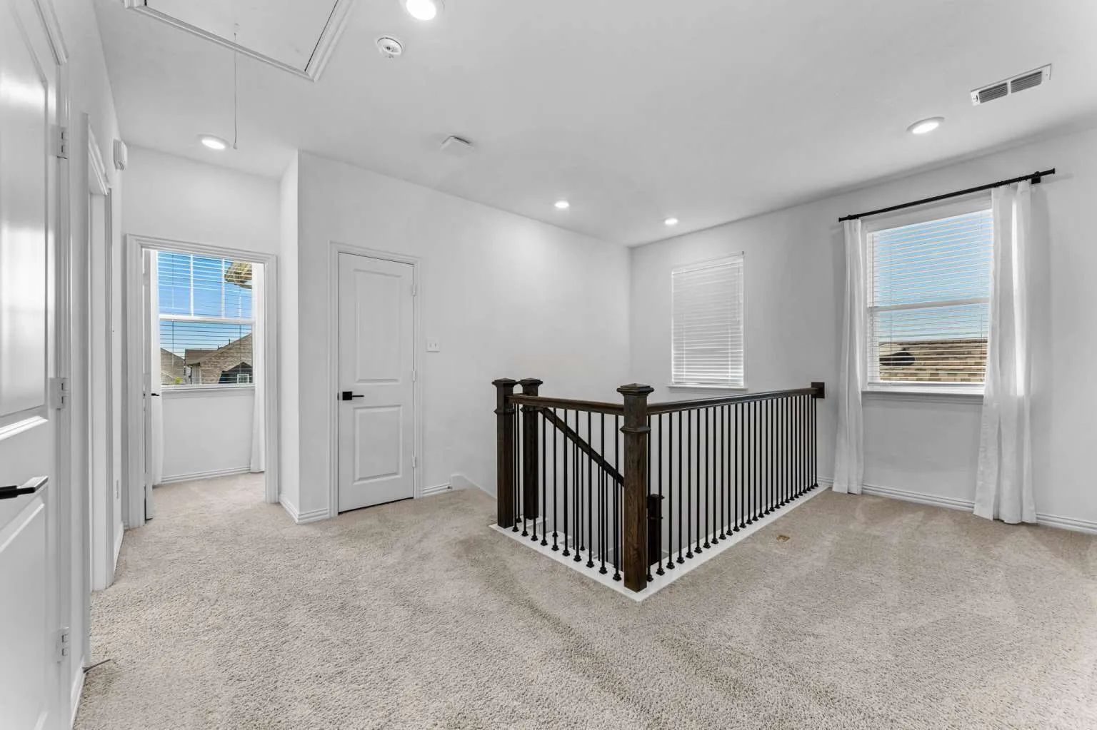 Single Family Residence For Sale in Denton County , 2336 Gray Drive, Northlake, Texas 76247, 4 Bedroom, 3 Bathroom, 2 Garage spaces, 2,435 Sqft, built in 2022, mls#21398130, Real Estate Agent in Northlake, Homes For Sale in Denton county, Homes For Sale in Northlake, Realtor in Northlake Texas, Real Estate Brokerage Independent Realty Texas, Luminita Cordes Realtor