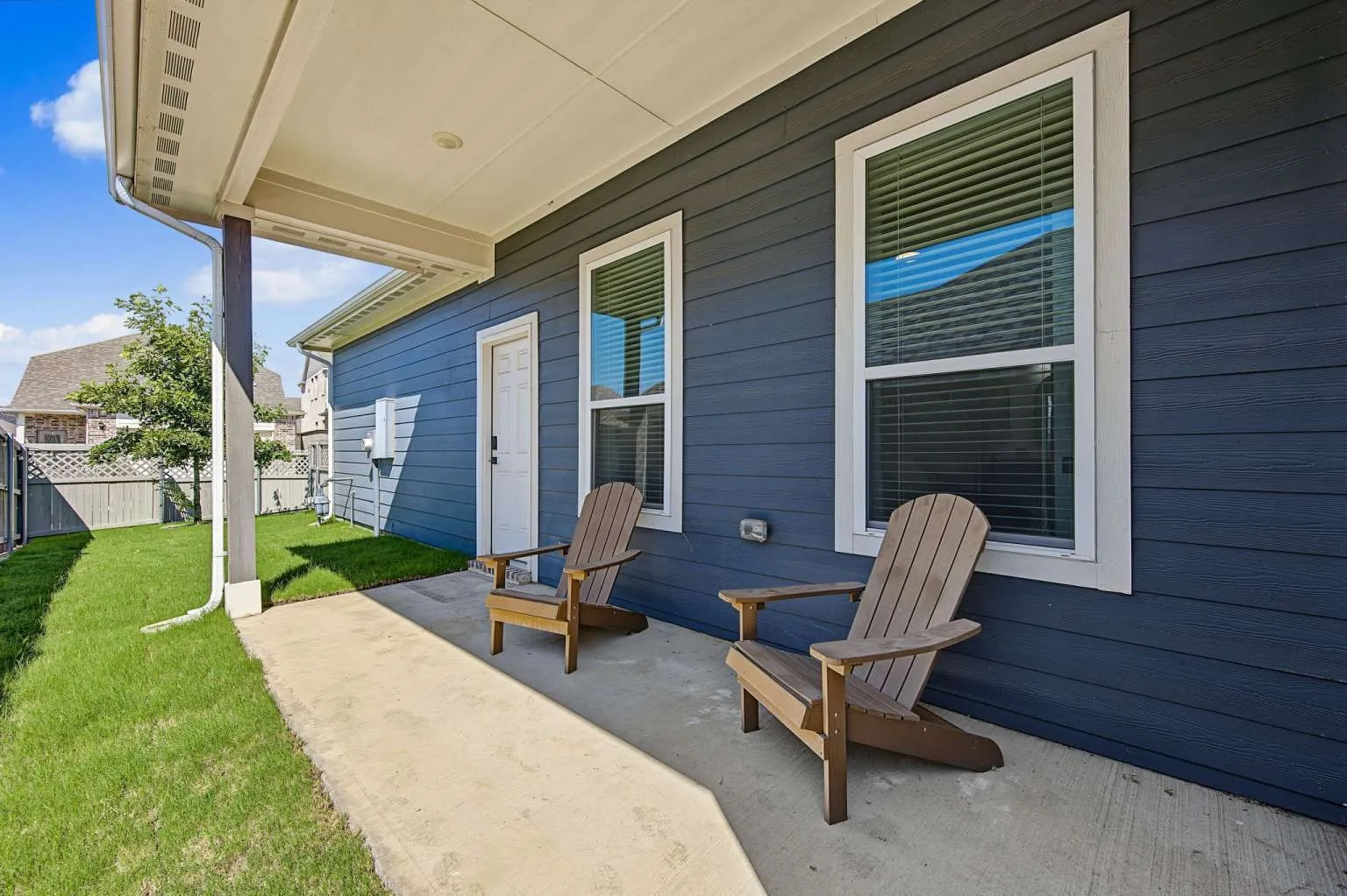 Single Family Residence For Sale in Denton County , 2336 Gray Drive, Northlake, Texas 76247, 4 Bedroom, 3 Bathroom, 2 Garage spaces, 2,435 Sqft, built in 2022, mls#21398130, Real Estate Agent in Northlake, Homes For Sale in Denton county, Homes For Sale in Northlake, Realtor in Northlake Texas, Real Estate Brokerage Independent Realty Texas, Luminita Cordes Realtor