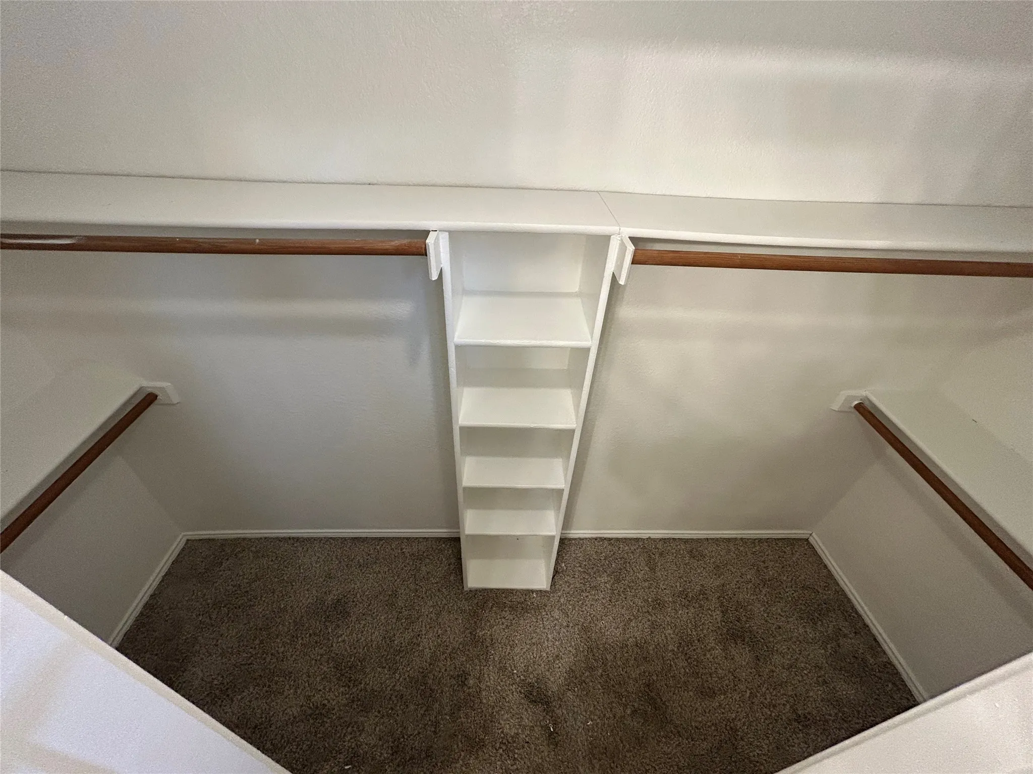 Single Family Residence For Rent in Tarrant County , 105 Sudbury Way, Arlington, Texas 76018, 3 Bedroom, 2 Bathroom, 2 Garage spaces, 1,424 Sqft, built in 1996, mls#21398131, Real Estate Agent in Arlington, Homes For Rent in Tarrant county, Homes For Rent in Arlington, Realtor in Arlington Texas, Real Estate Brokerage Independent Realty Texas, Luminita Cordes Realtor