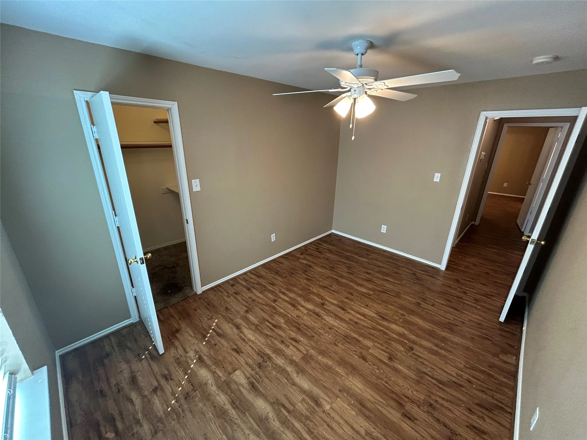Single Family Residence For Rent in Tarrant County , 105 Sudbury Way, Arlington, Texas 76018, 3 Bedroom, 2 Bathroom, 2 Garage spaces, 1,424 Sqft, built in 1996, mls#21398131, Real Estate Agent in Arlington, Homes For Rent in Tarrant county, Homes For Rent in Arlington, Realtor in Arlington Texas, Real Estate Brokerage Independent Realty Texas, Luminita Cordes Realtor